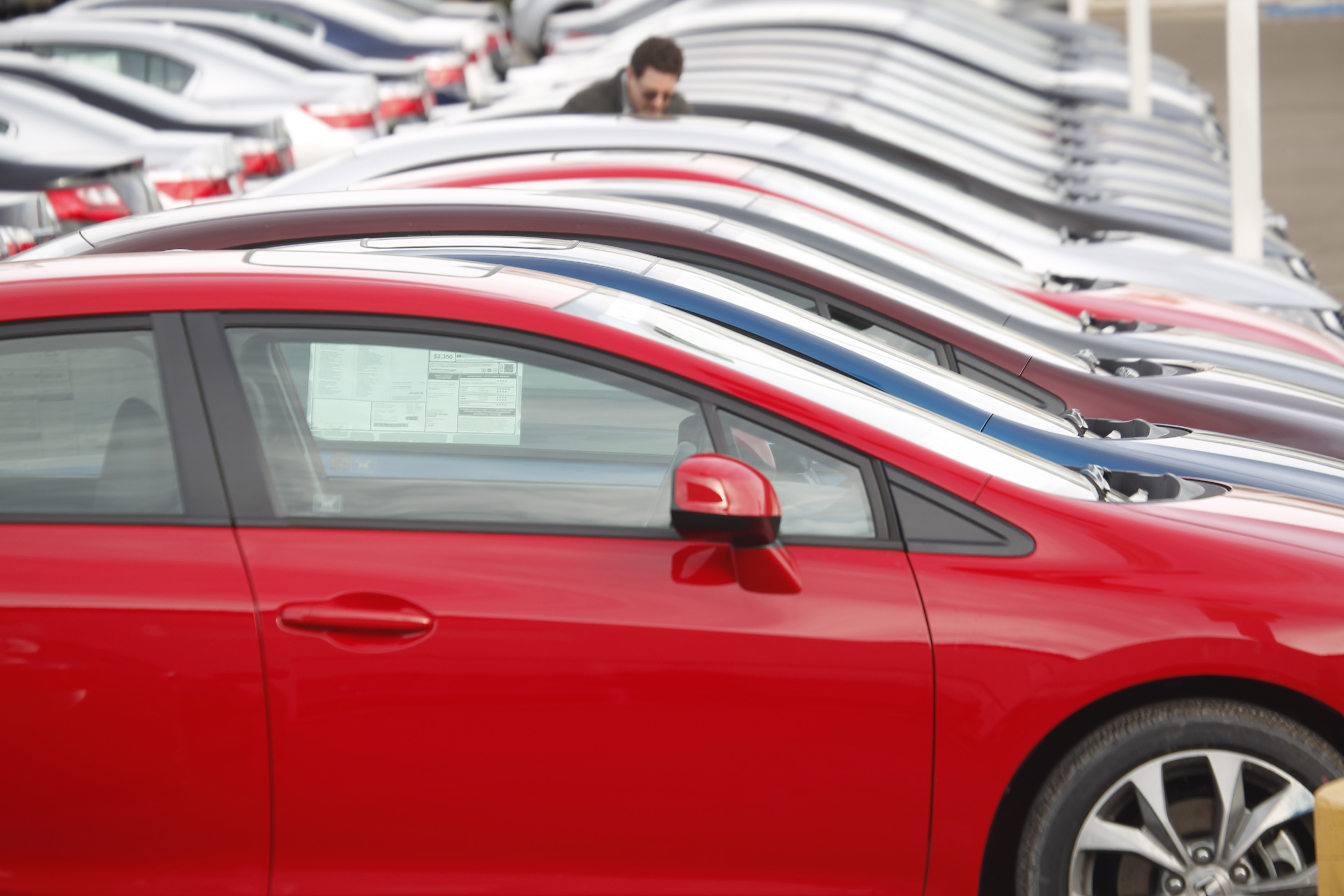 Colorado car sales are on the rise despite strikes and interest rates - Vimarsana News