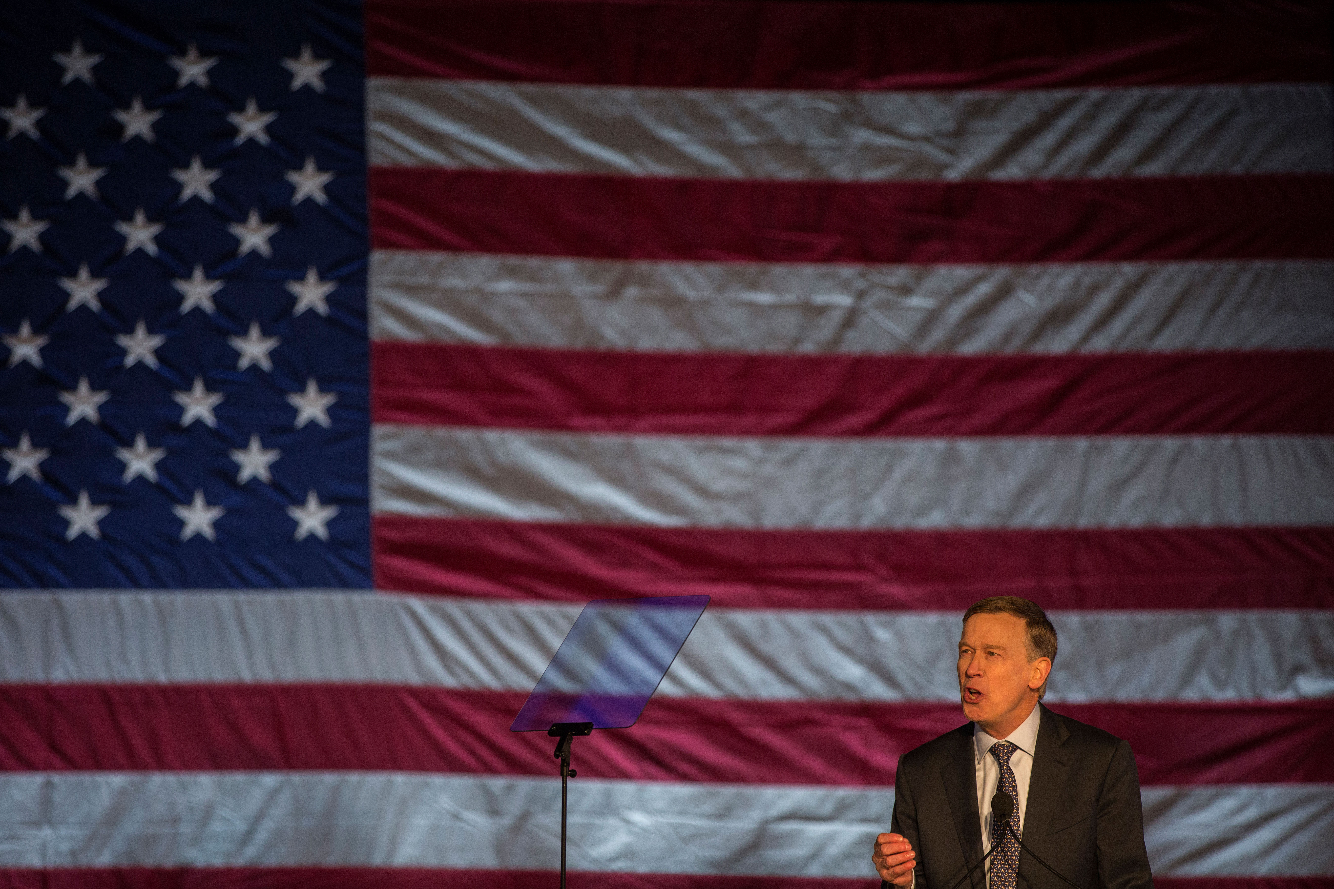 Photo: Hickenlooper Announces 3 HV 20190307