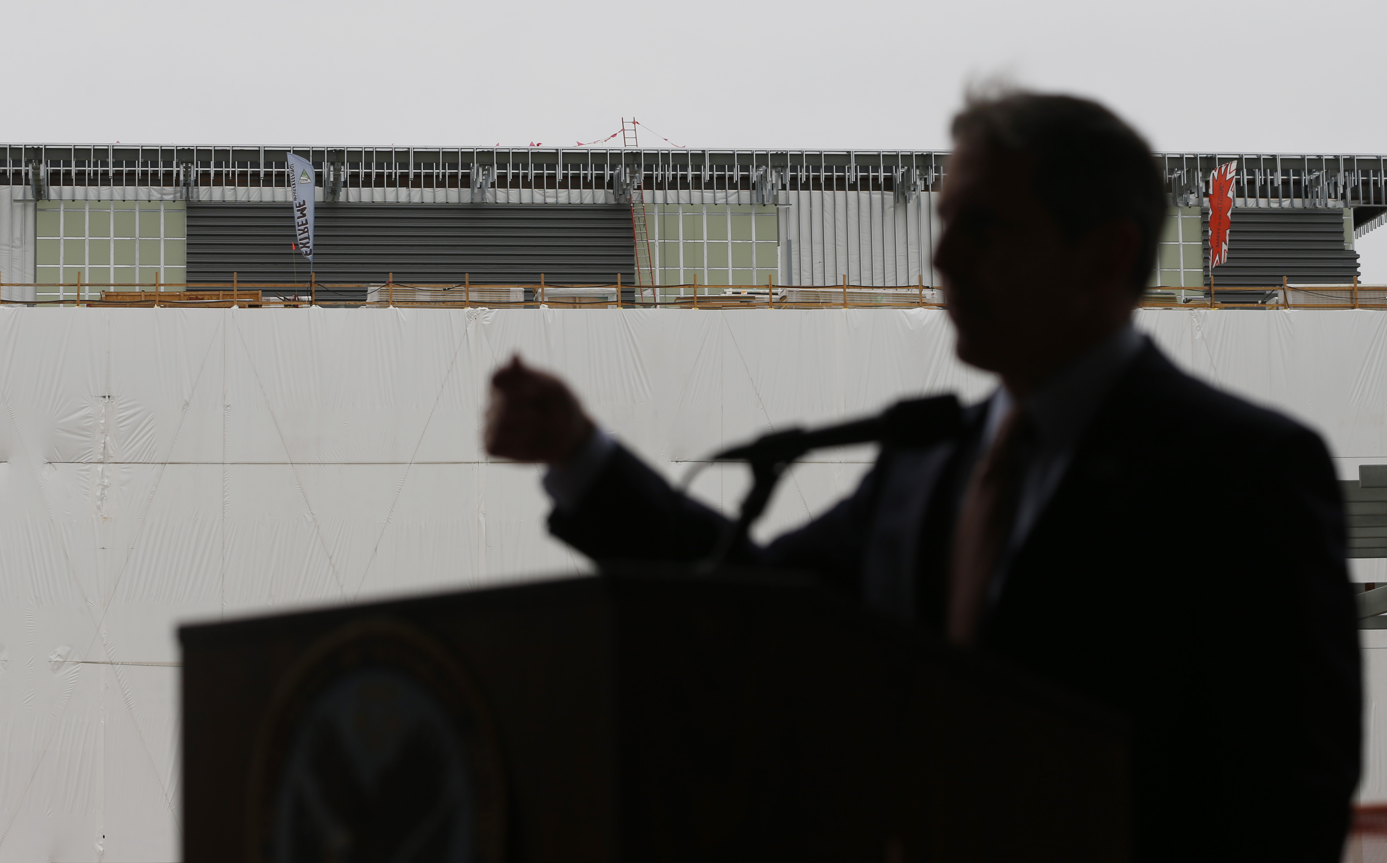 Photo: VA deputy secretary Sloan Gibson (AP Photo)