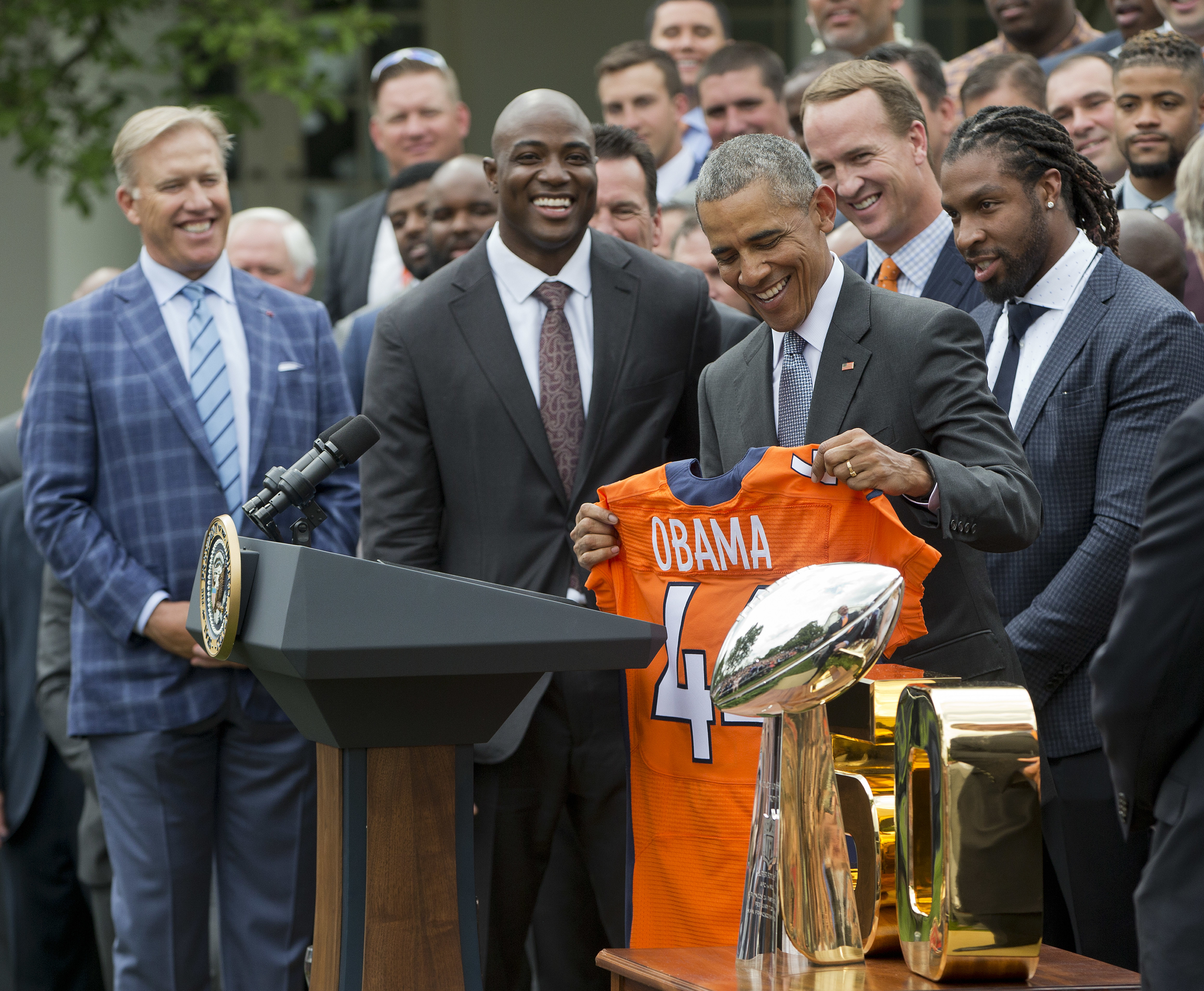 Photo: Broncos Go To The White House