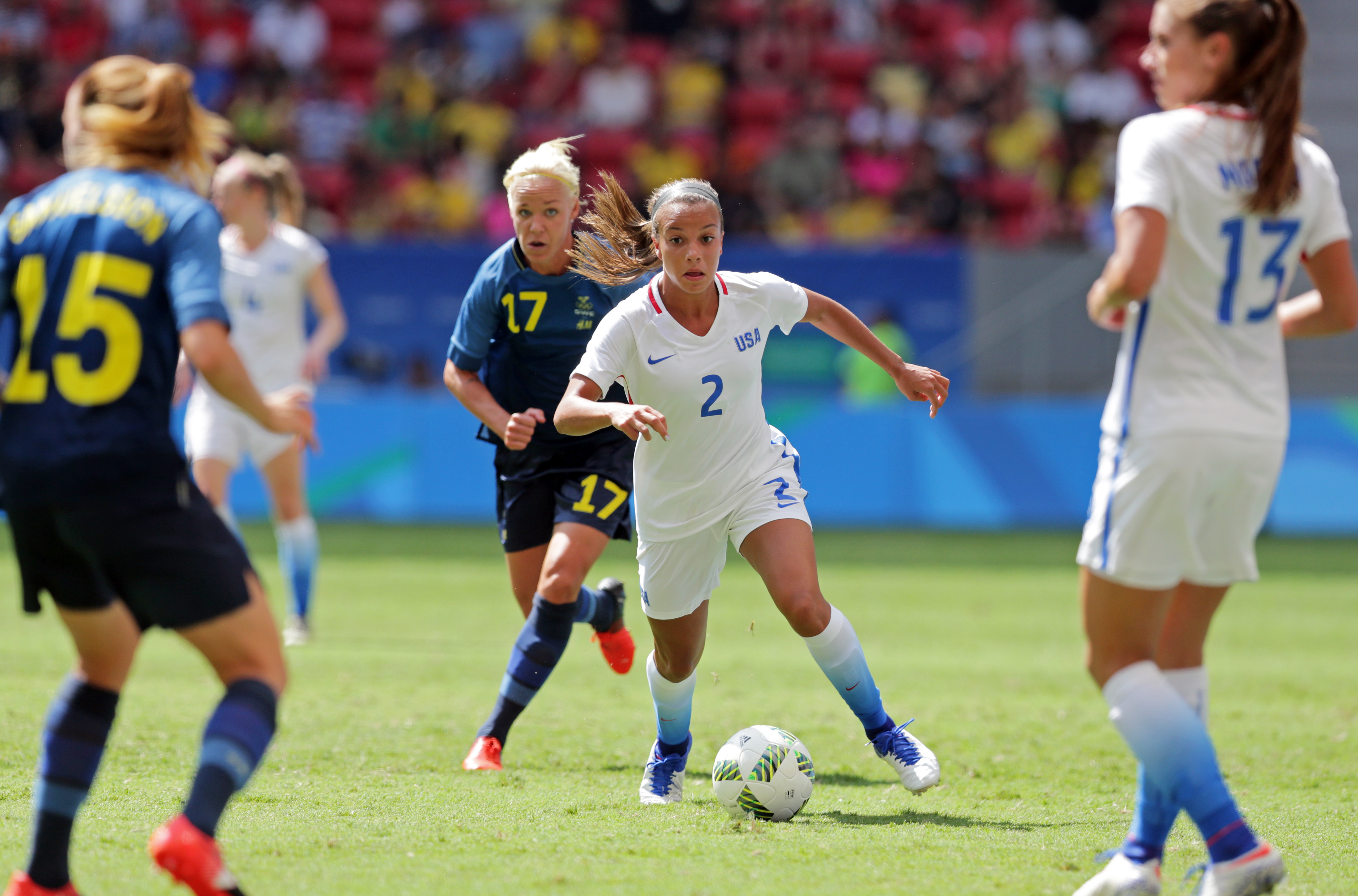 Photo: Mallory Pugh, USWNT, vs Sweden (AP Photo)