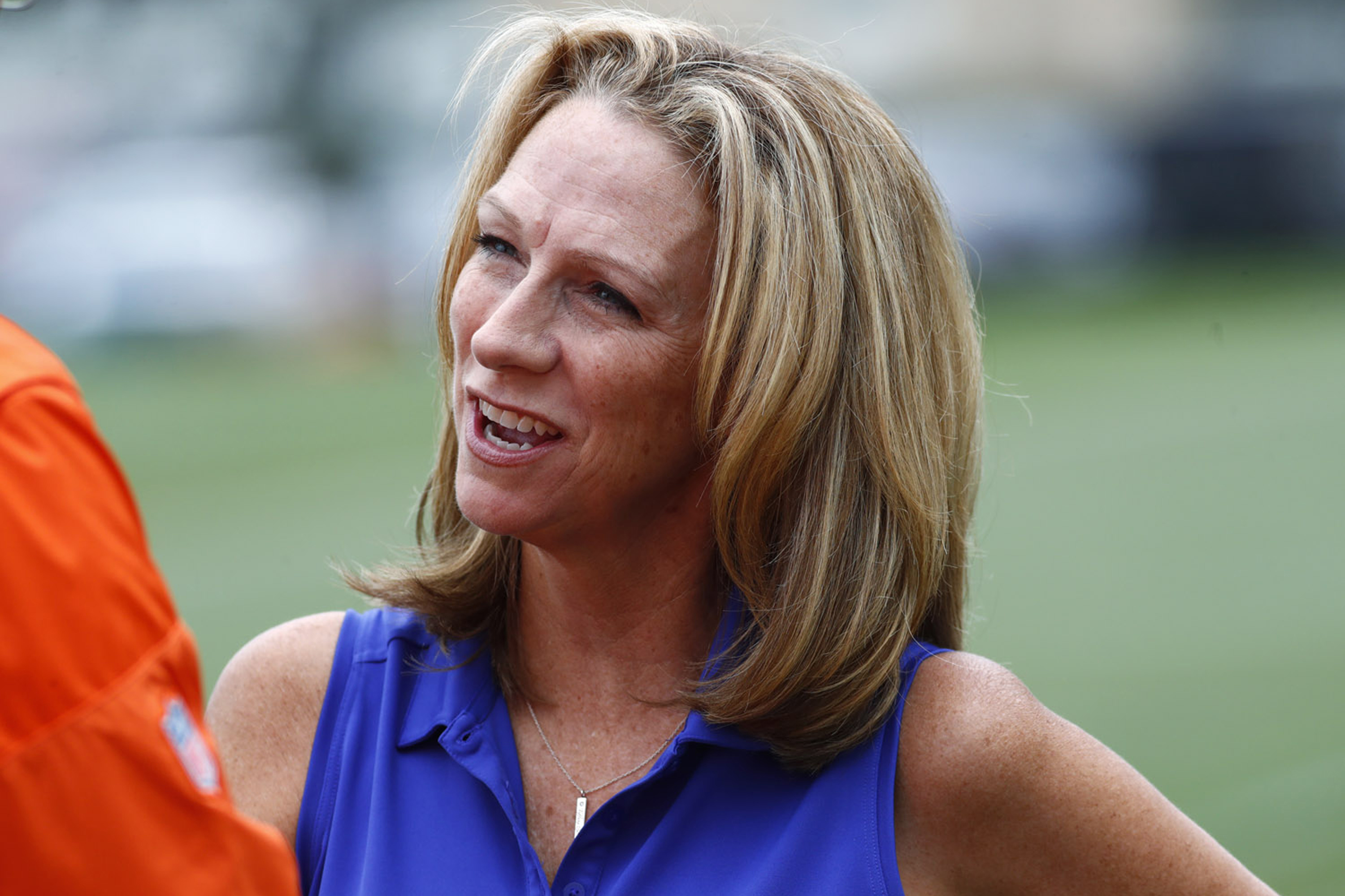 ESPN’s Beth Mowins Is About To Make NFL History In Denver | Colorado ...