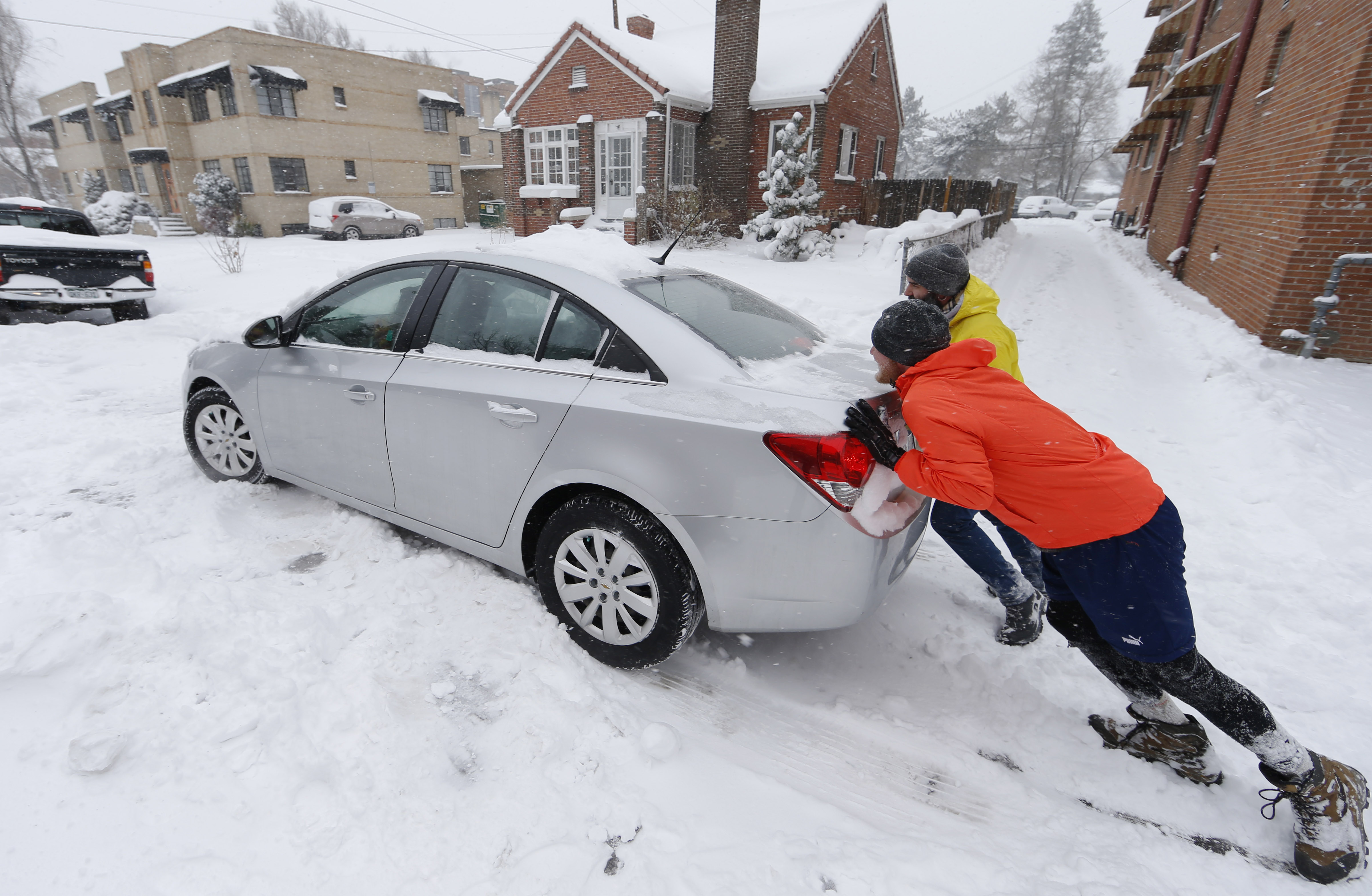 Photo: Winter weather 12.15.15 (AP Photo)