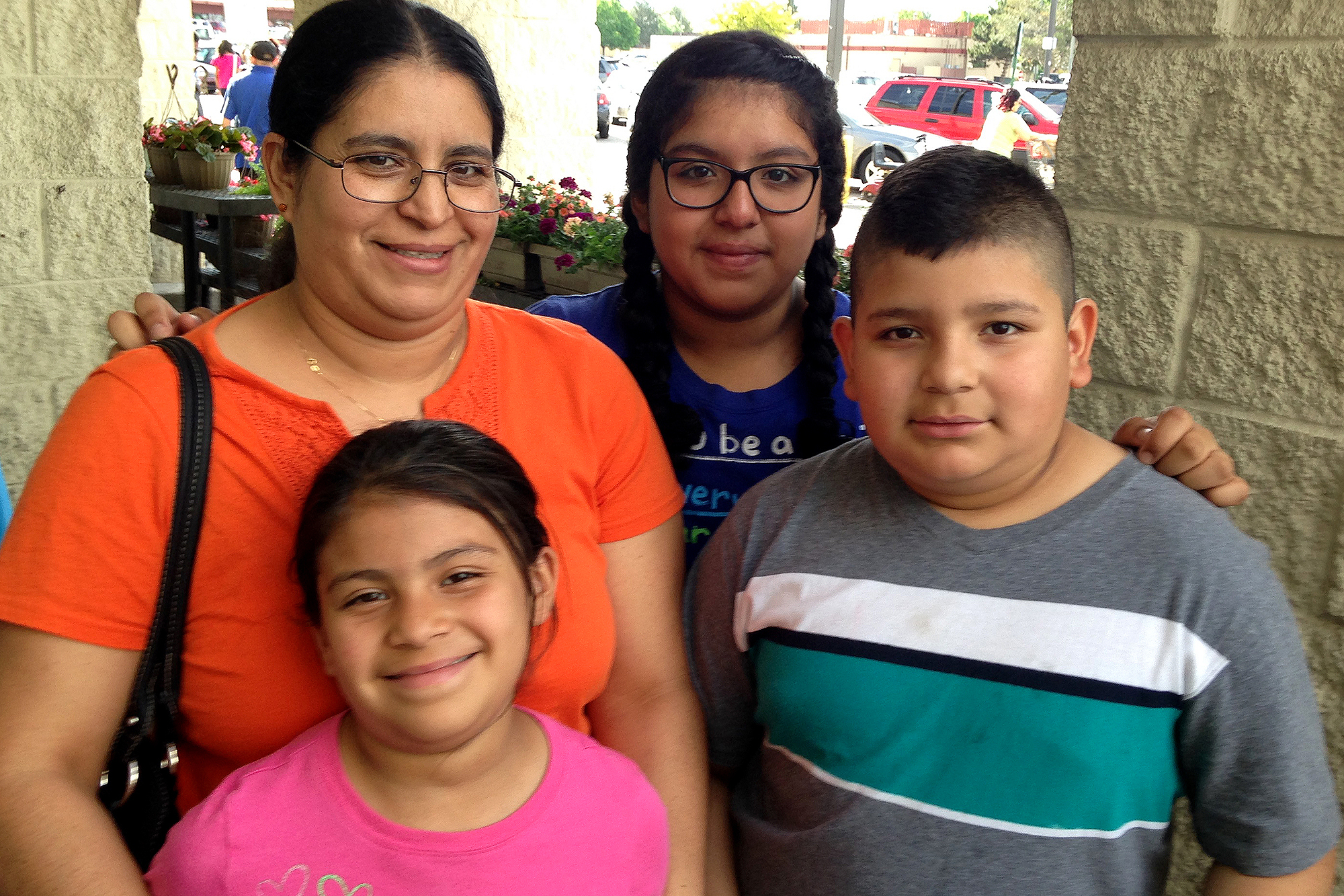 Photo: Argelia Sanchez family, childhood obesity (Daley)