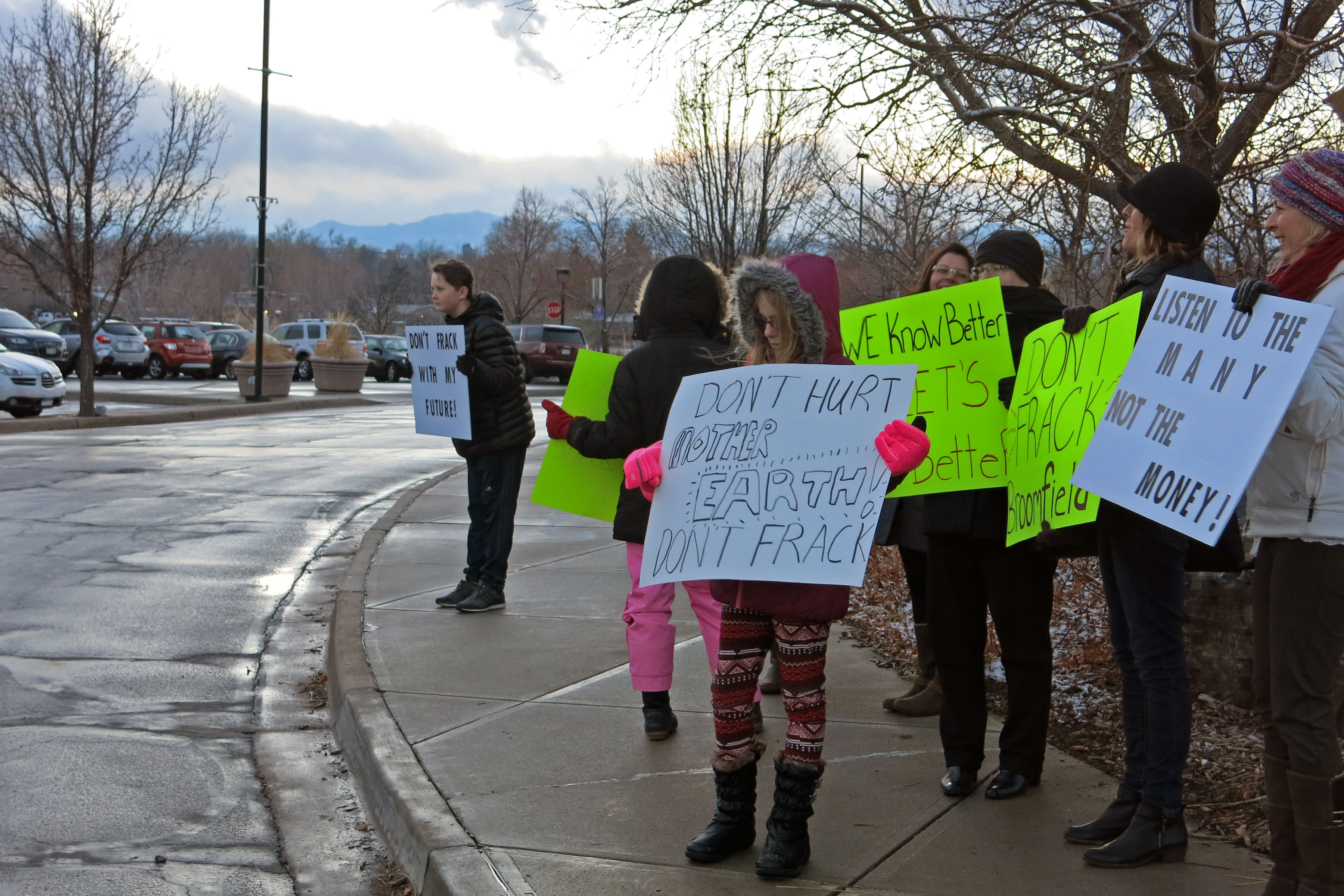 Photo: Broomfield Moratorium Vote 1 | Protesters - GHood