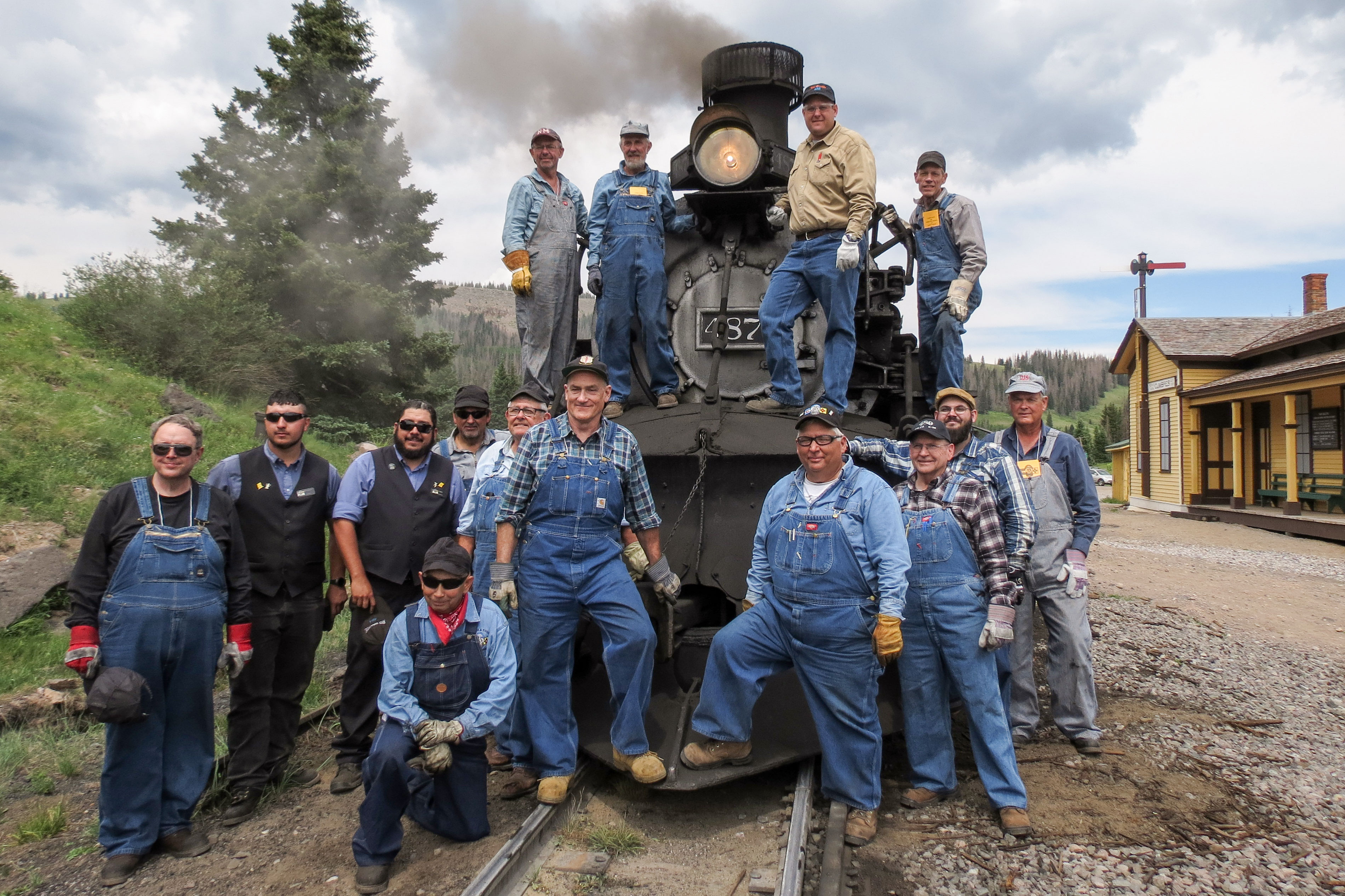 Photo: Train School 4 | Engineer &amp; Fireman Class Poses With Train - JBrundin