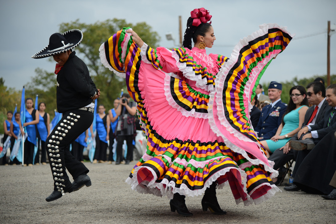 Photo: Folklorico dancers -- file