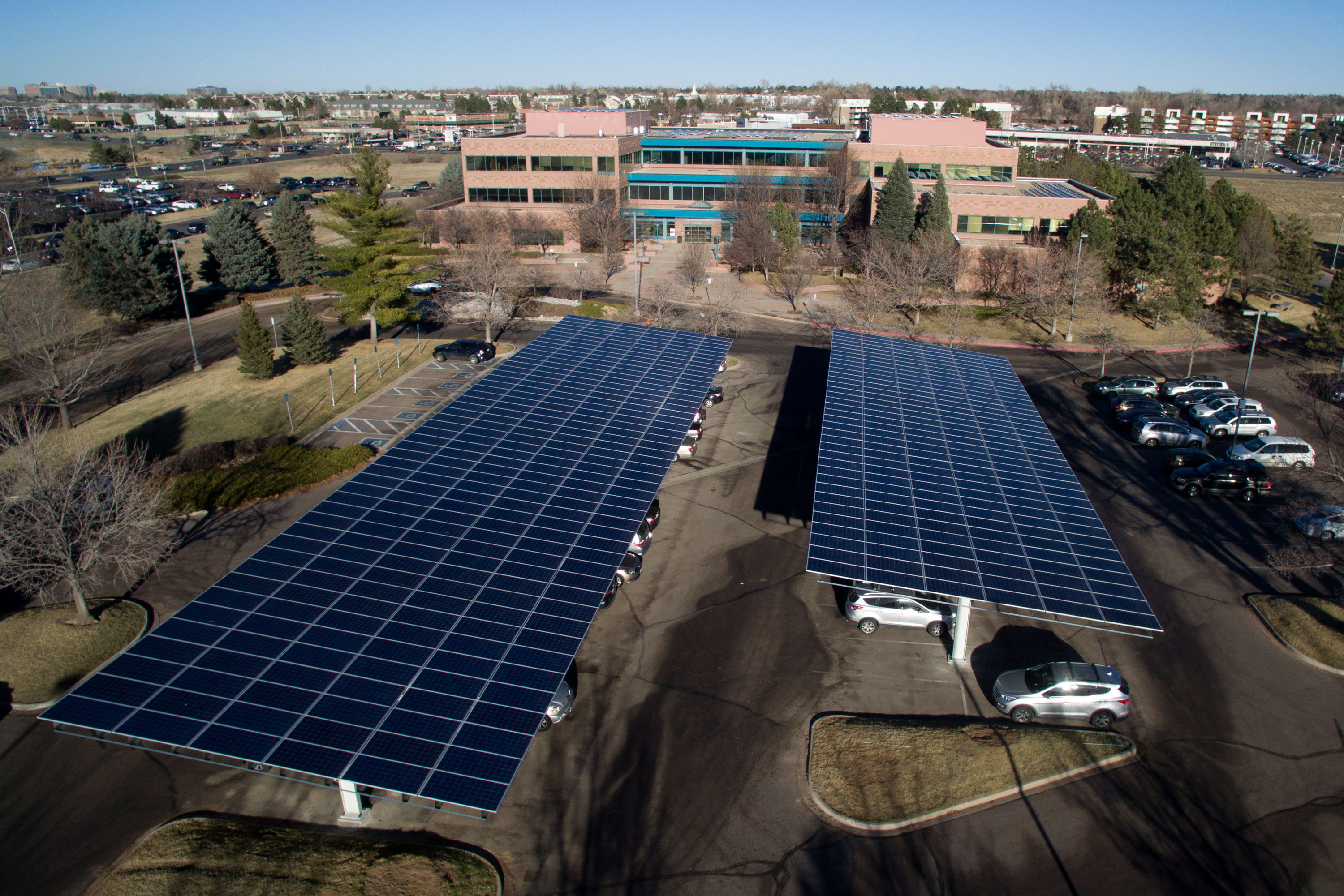 Photo: Health Care Renewables 1 | Kaiser Regional Bldg Solar - Courtesy Kaiser