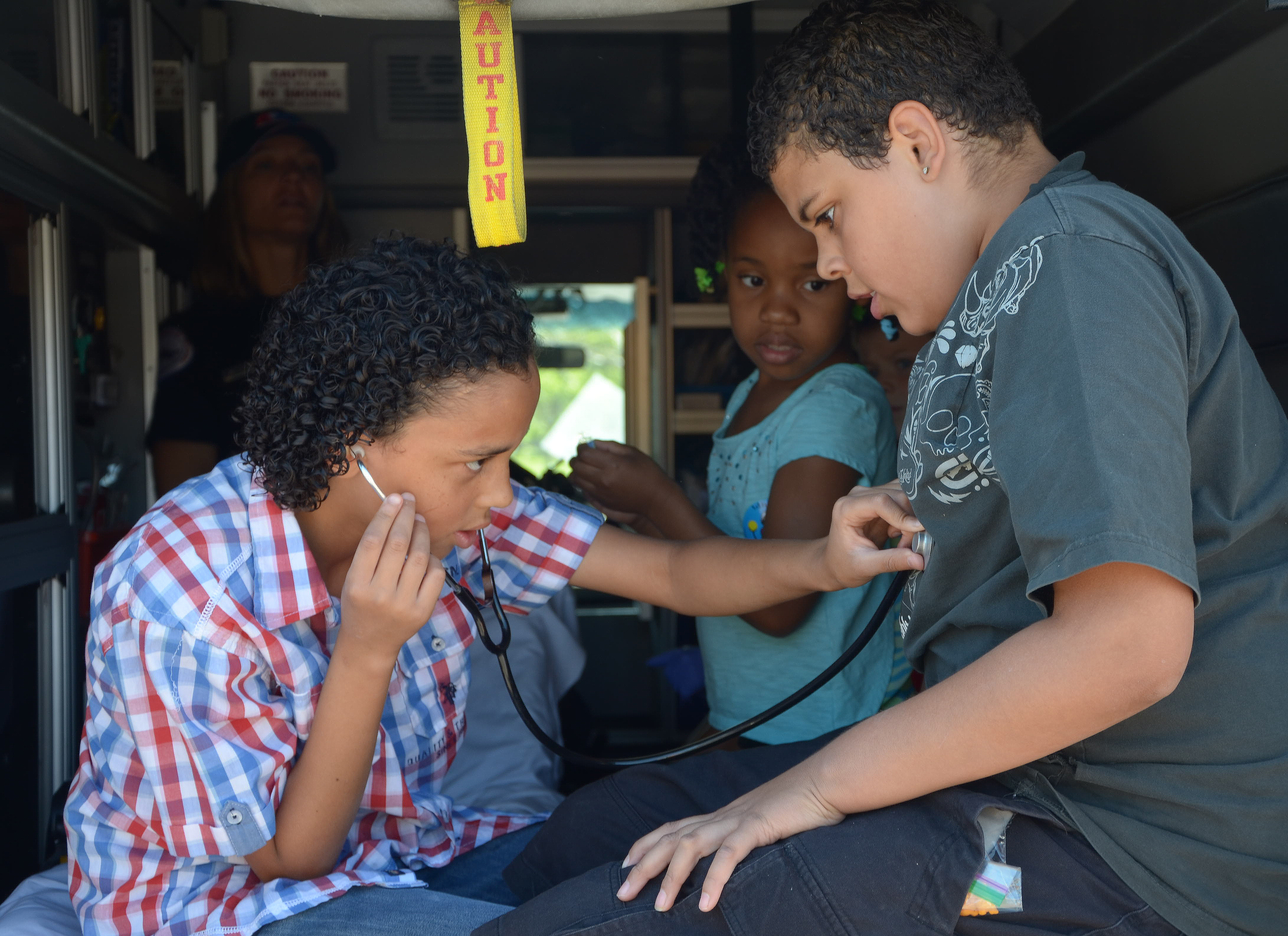 Photo: Katrina Haselgren, Dimitri Haselgren, Elijah Jones, kids in poverty, stress and the brain