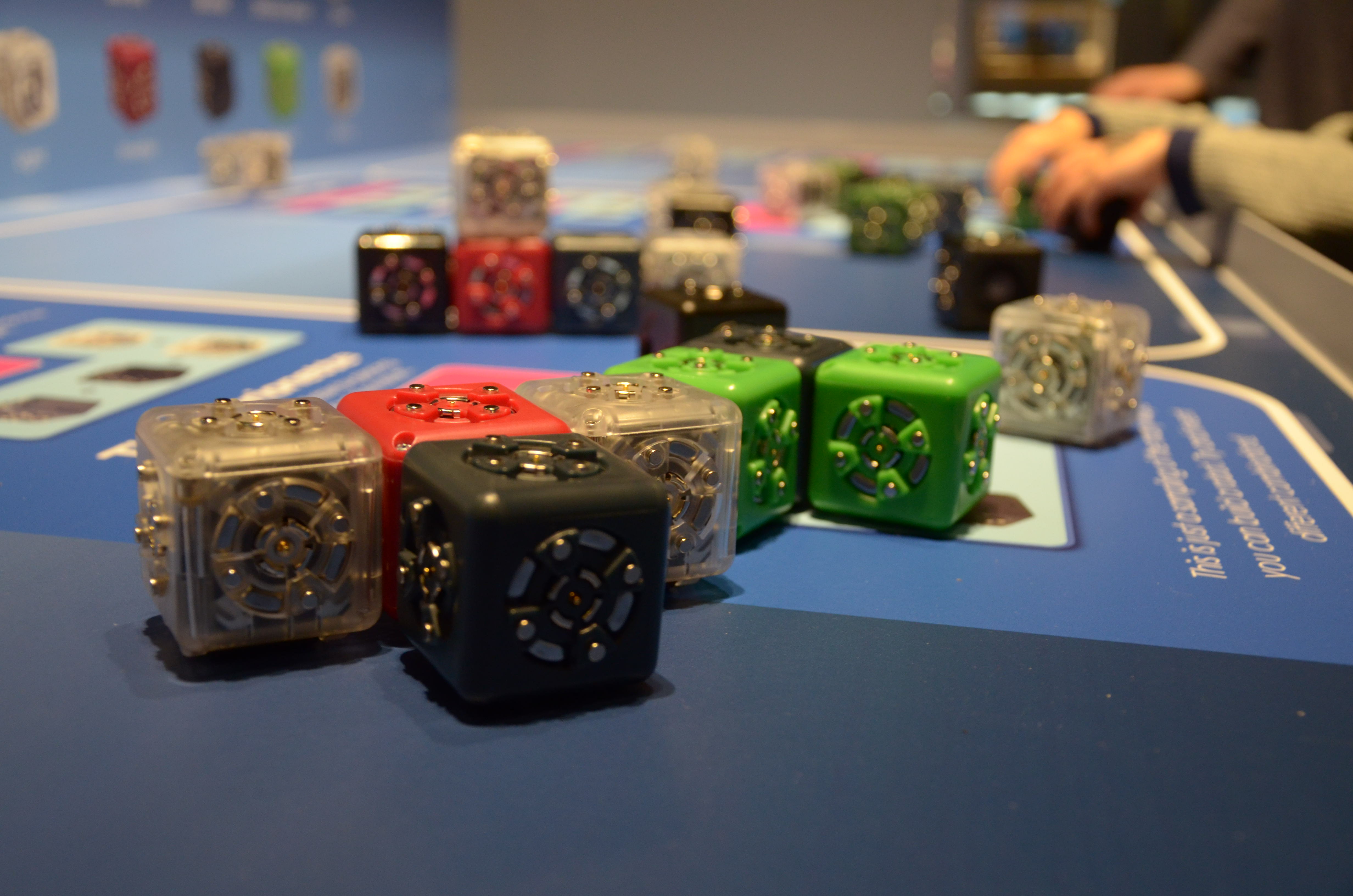 Photo: Cubelets2