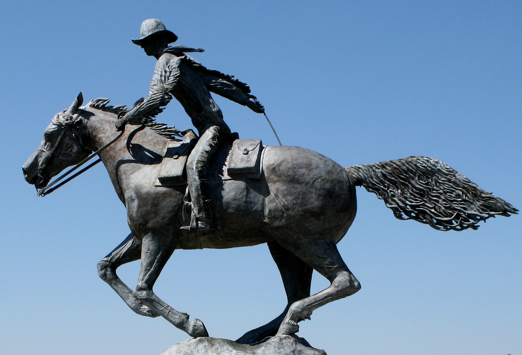 Photo: Pony Express Statue At Colorado Welcome Center Julesburg (Flickr)