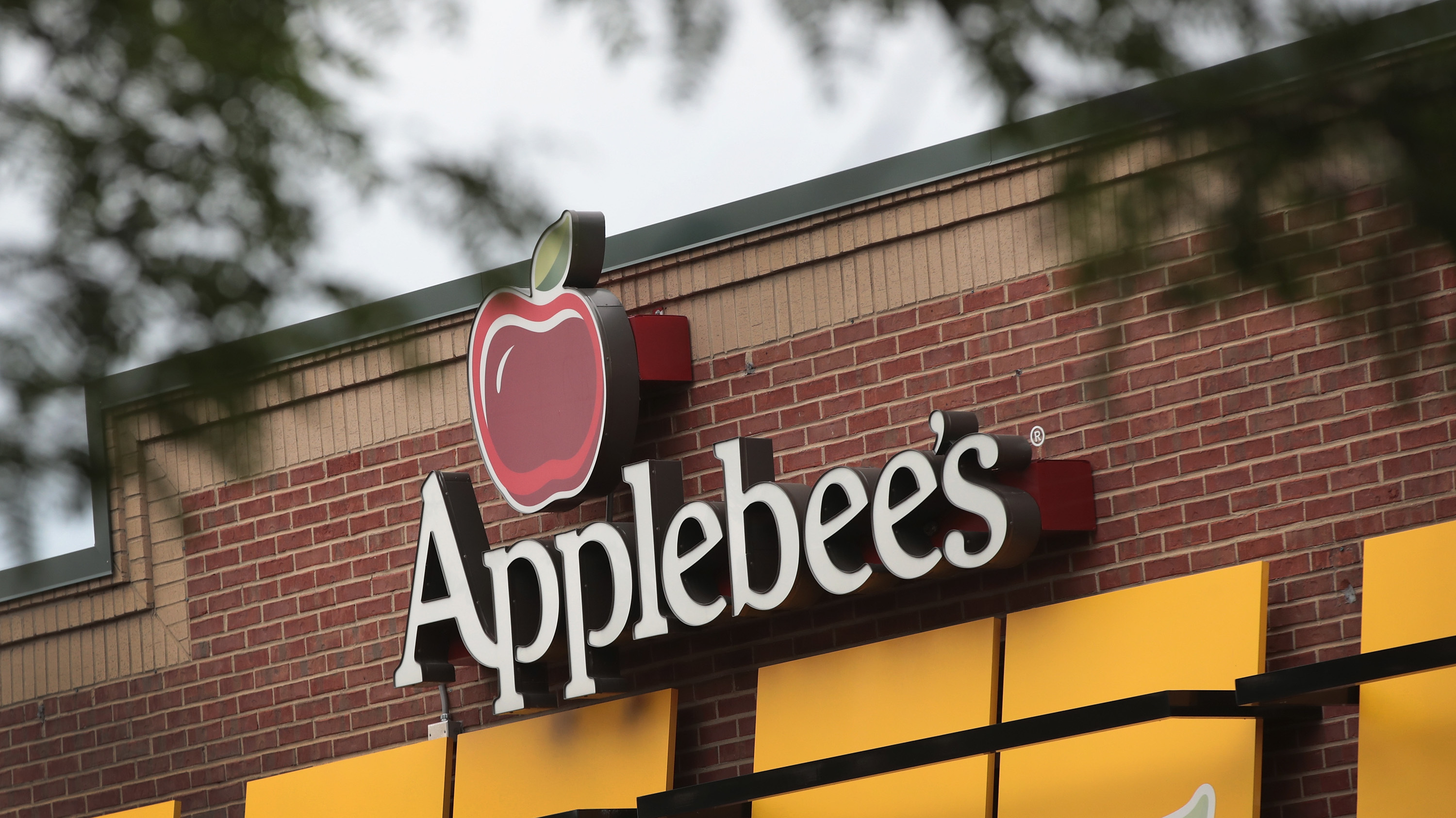 Applebee’s Gives Up On Millennials After Failed Rebranding Efforts