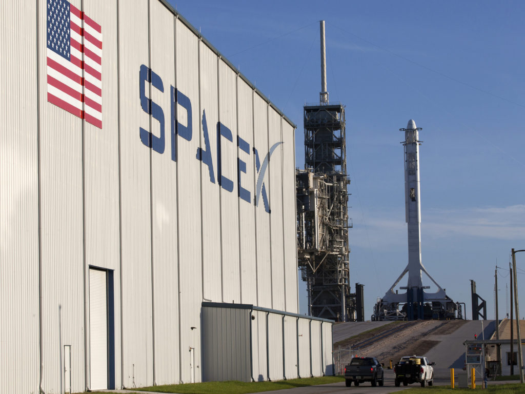Spectrum Musk Musk's SpaceX spends $17 billion to acquire spectrum licenses from ...