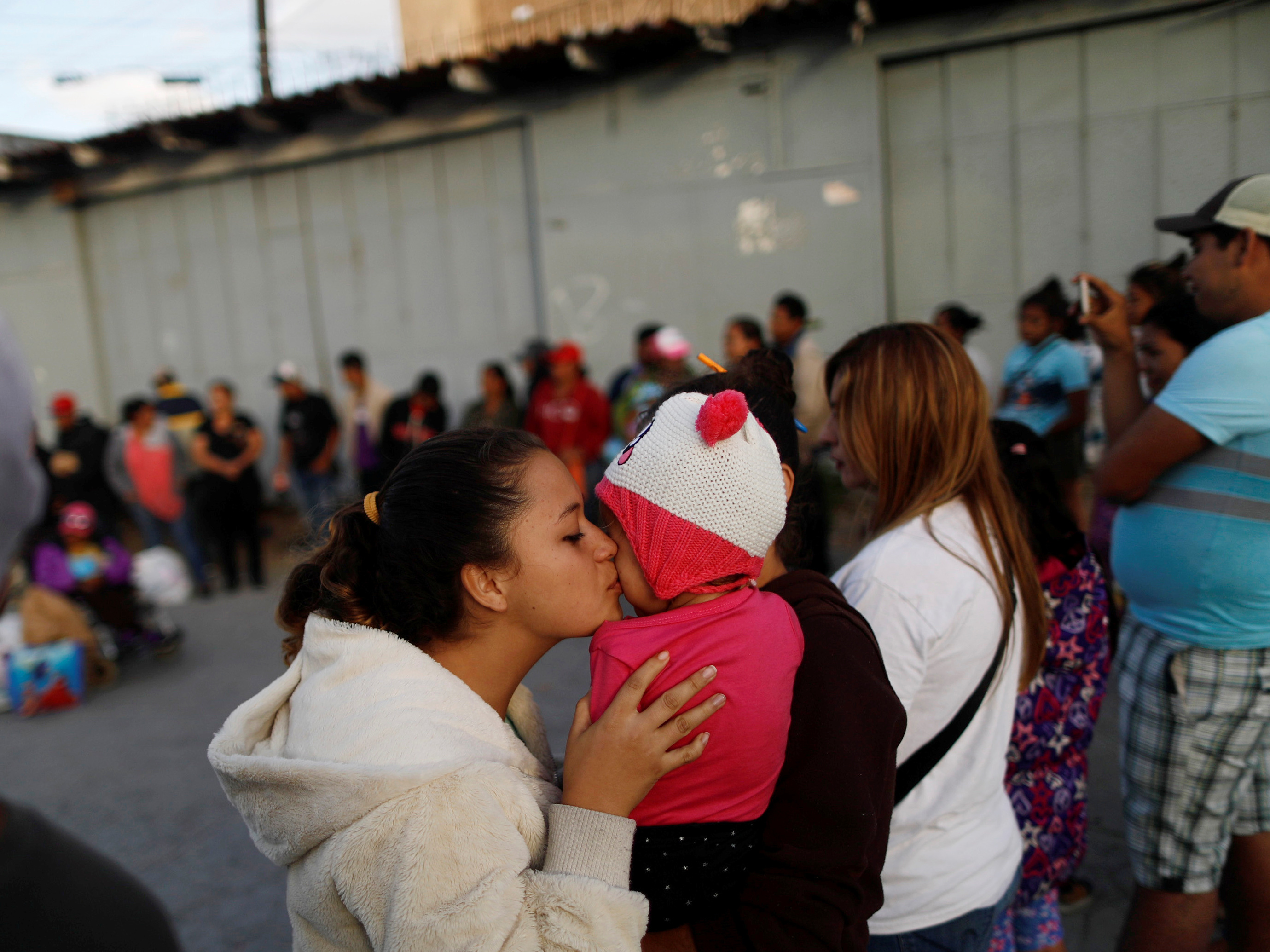 Central American Migrants Arrive At U S Border To An Uncertain Future