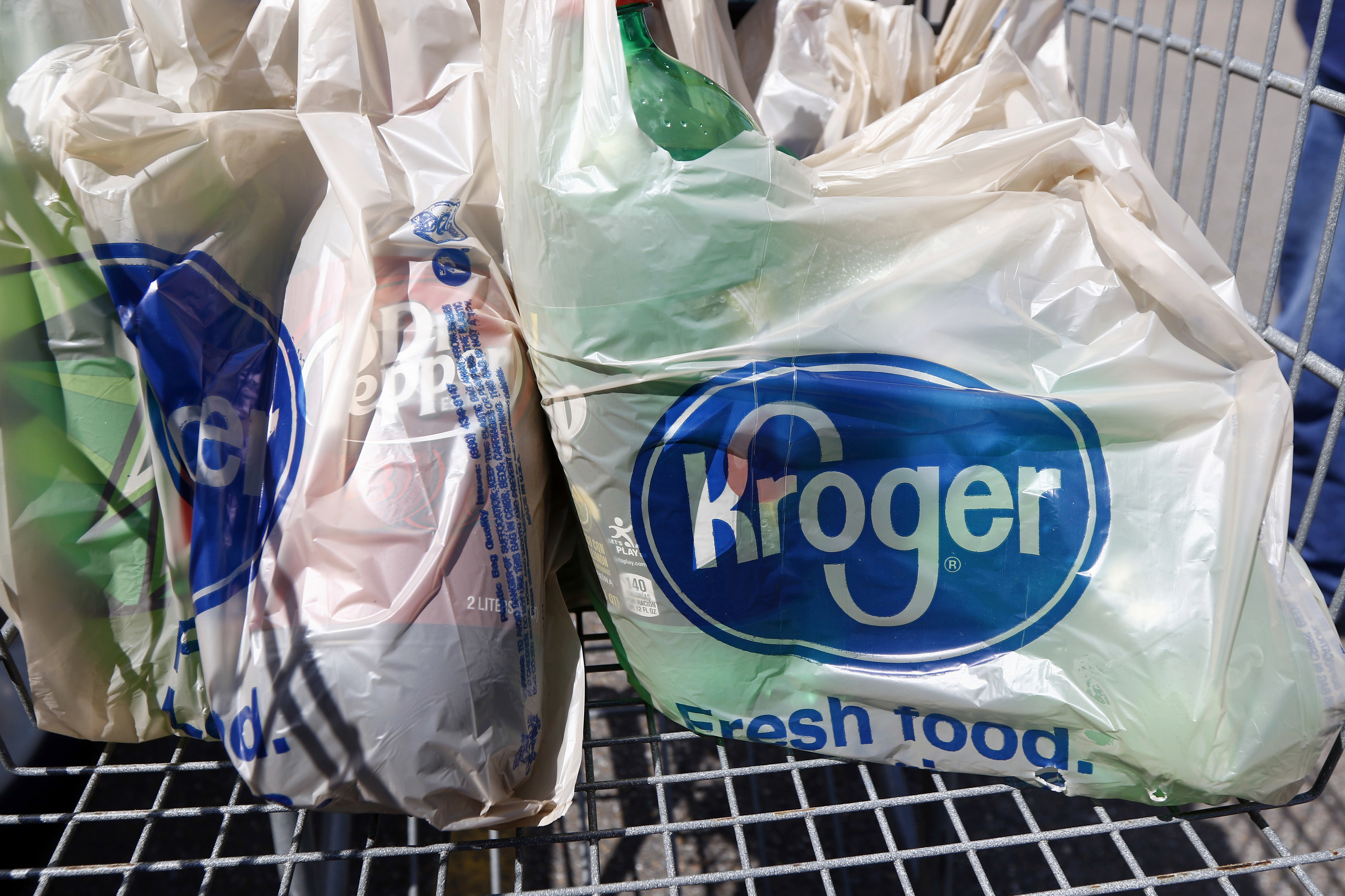 Colorado's plastic bag ban is in full effect, but enforcement is inconsistent - Vimarsana News