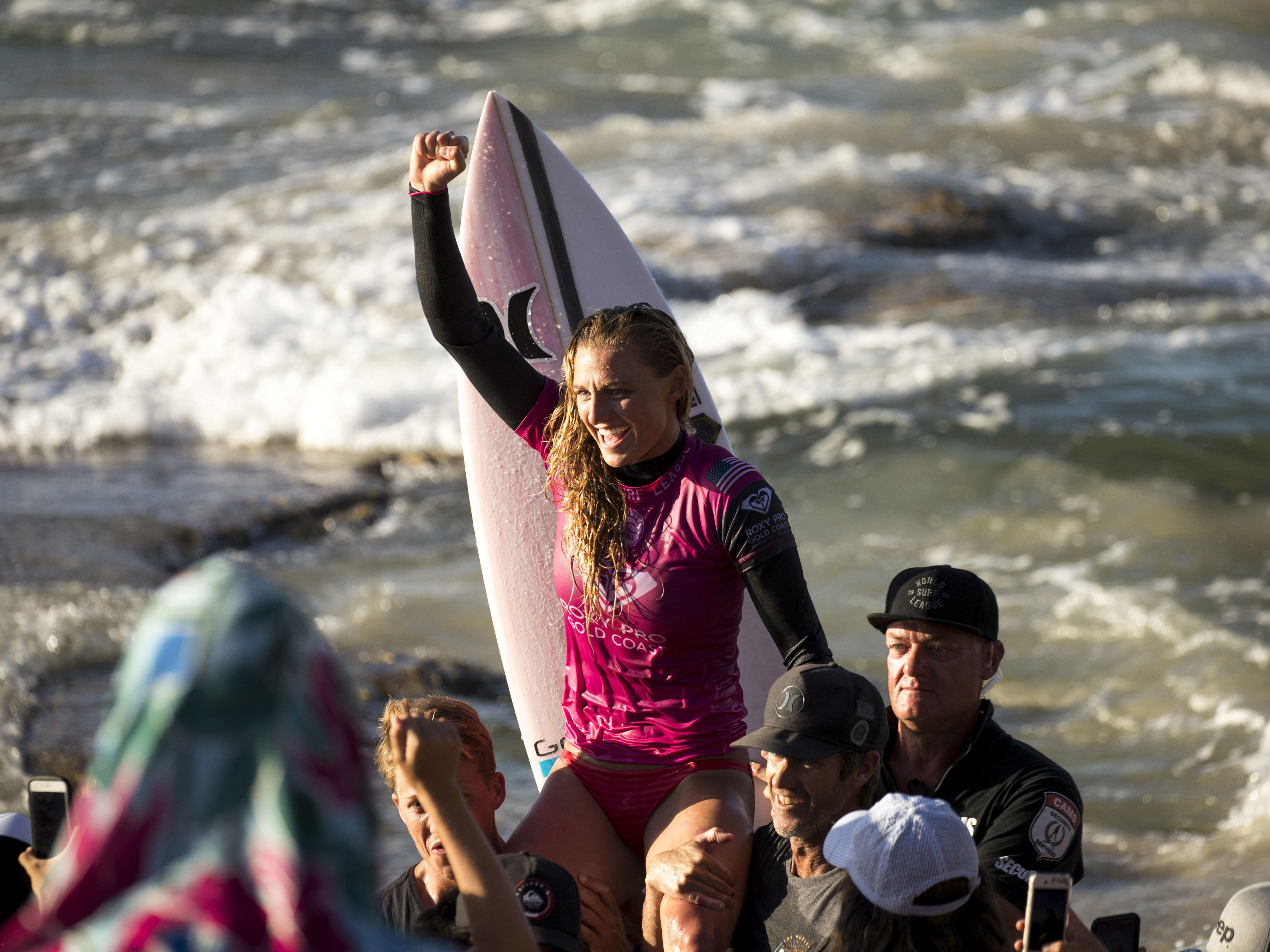 Equal Pay For Equal Shreds World Surf League Will Award Same Prizes To Men And Women Colorado Public Radio