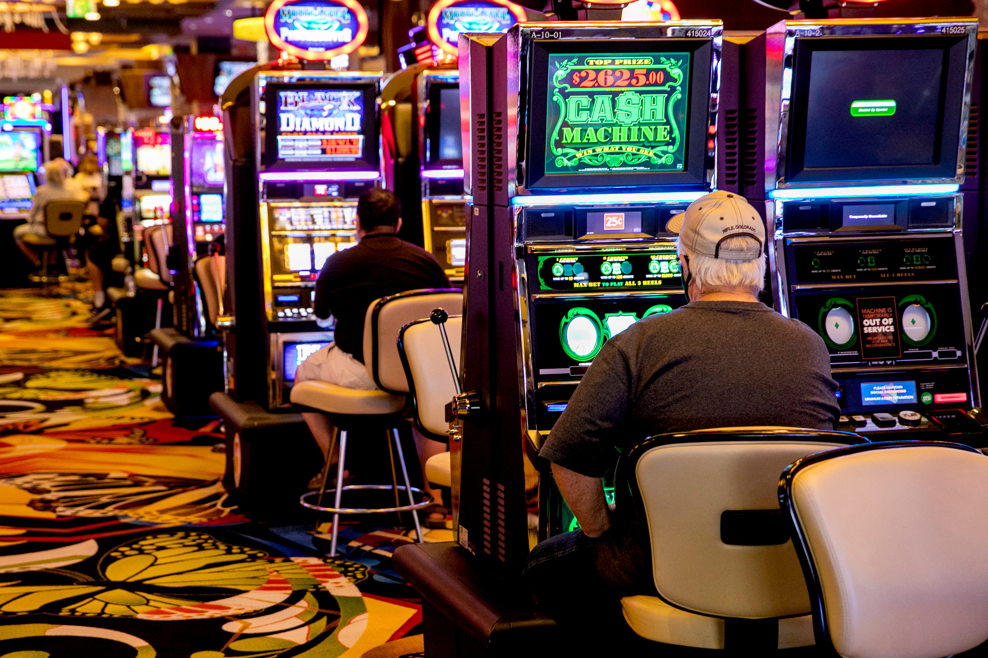 As gambling rises in Colorado, so do efforts around addiction - Vimarsana News