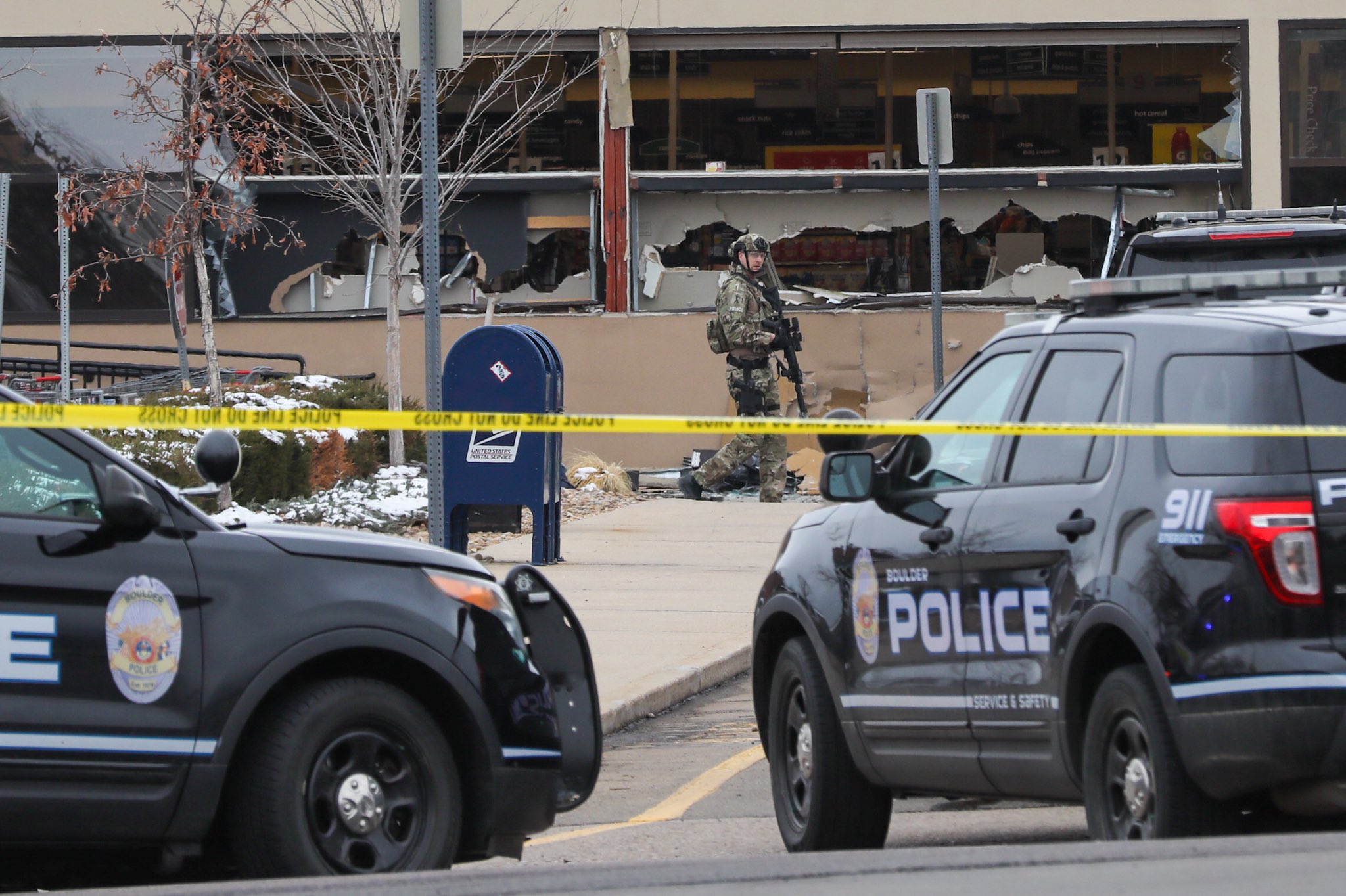 10 Dead, Including A Police Officer, In Shooting At Boulder King