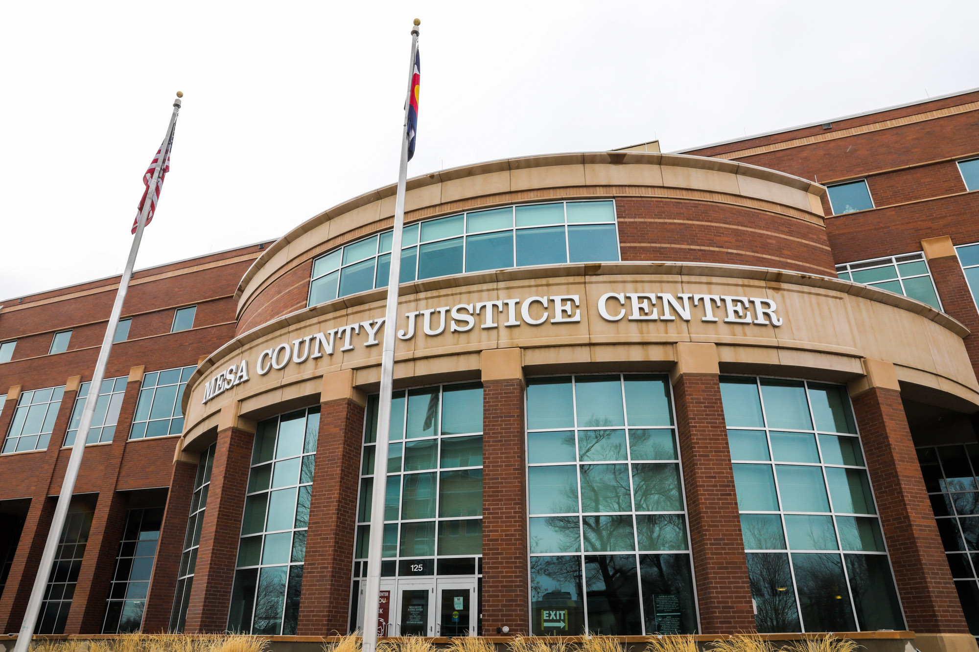 Judge orders new trial for Grand Junction man convicted in '90s pipe bombings - Vimarsana News