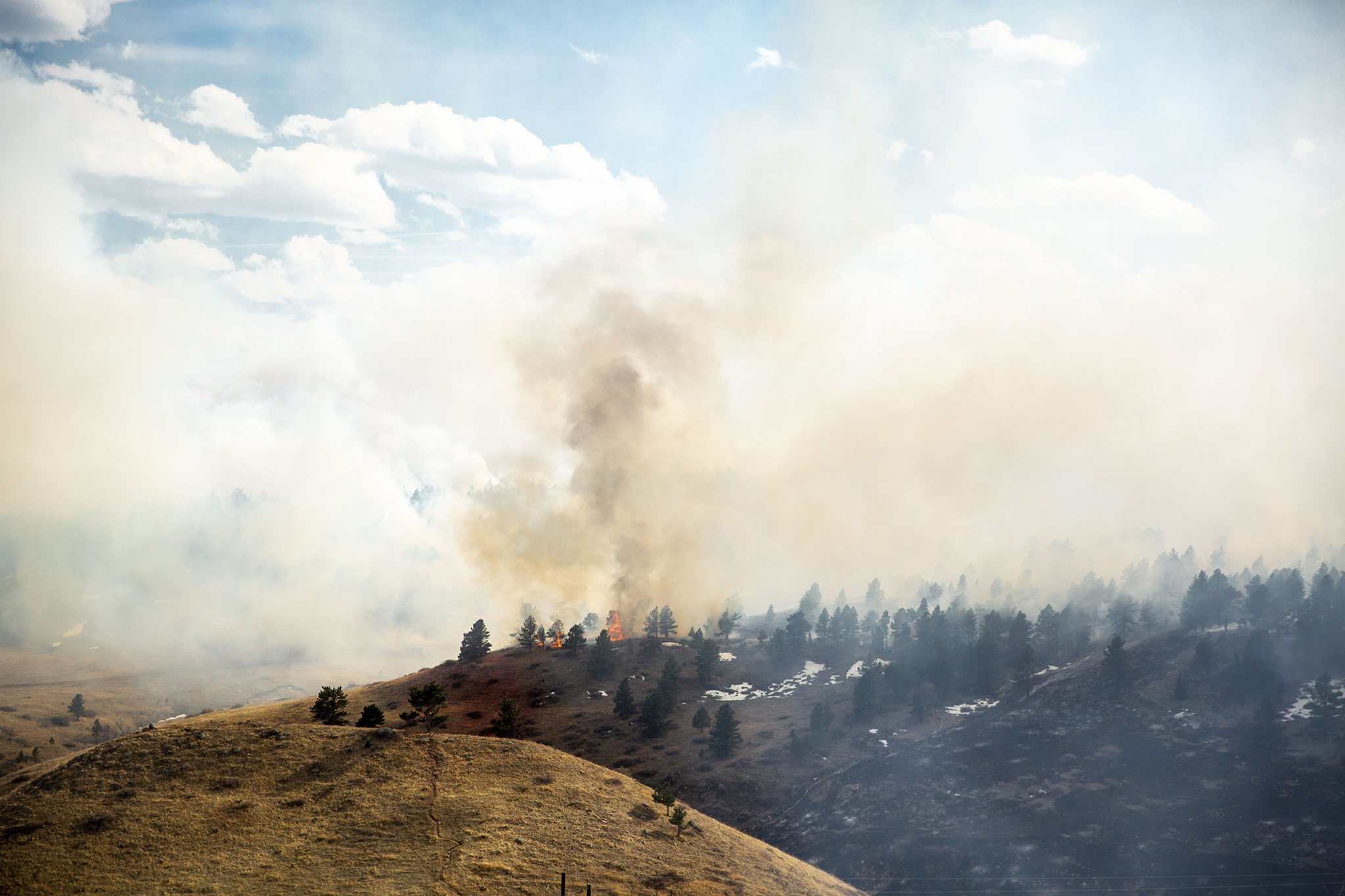 Colorado lawmakers pass bill to improve wildfire investigations - Vimarsana News
