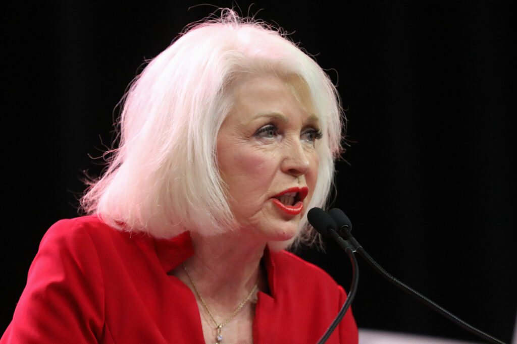 【非売品】TINA / COLORADO Mesa County Grand Jury Indicts Clerk Tina Peters In Election