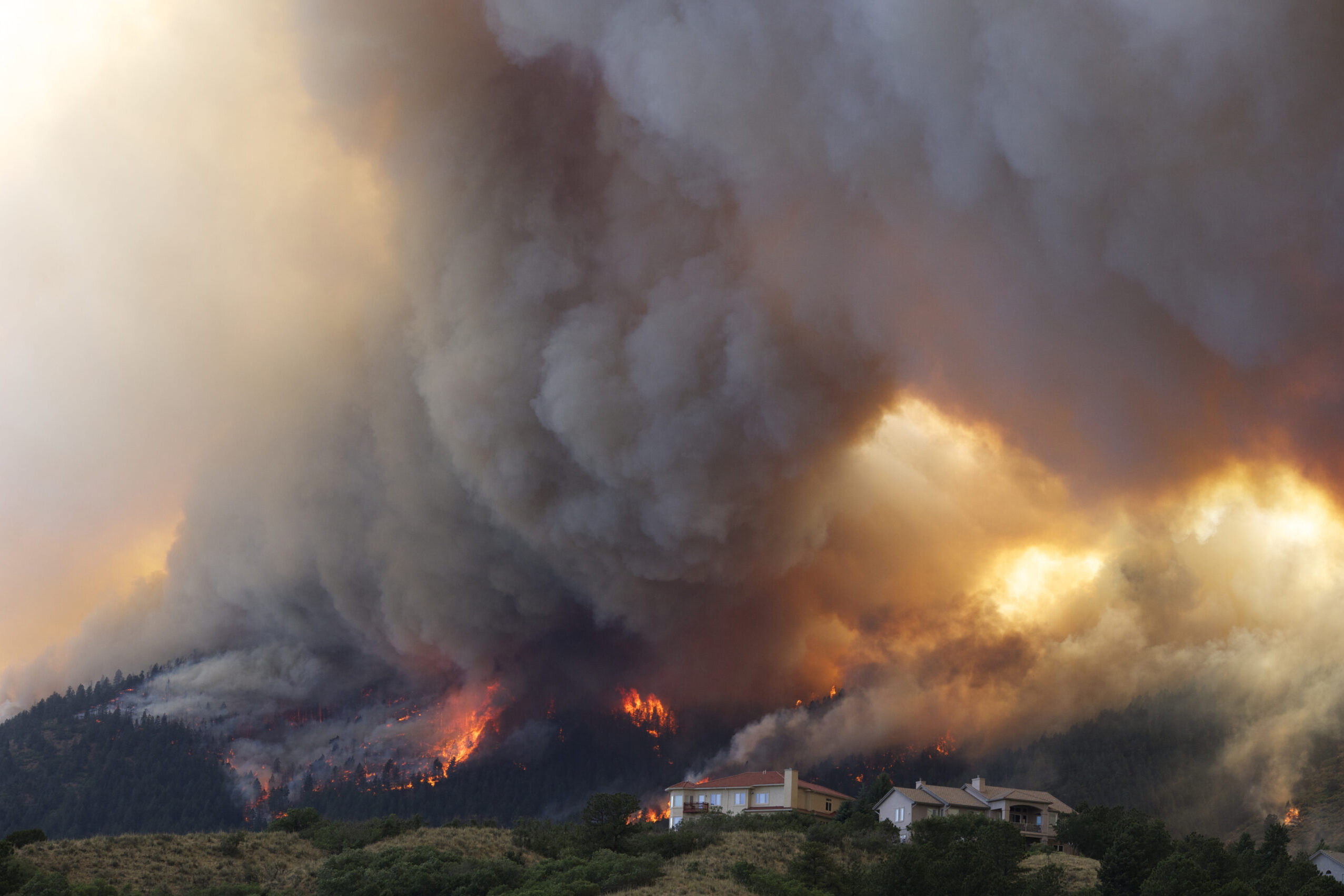 Lawmakers advance bill that would void HOA rules that block wildfire-hardening - Vimarsana News