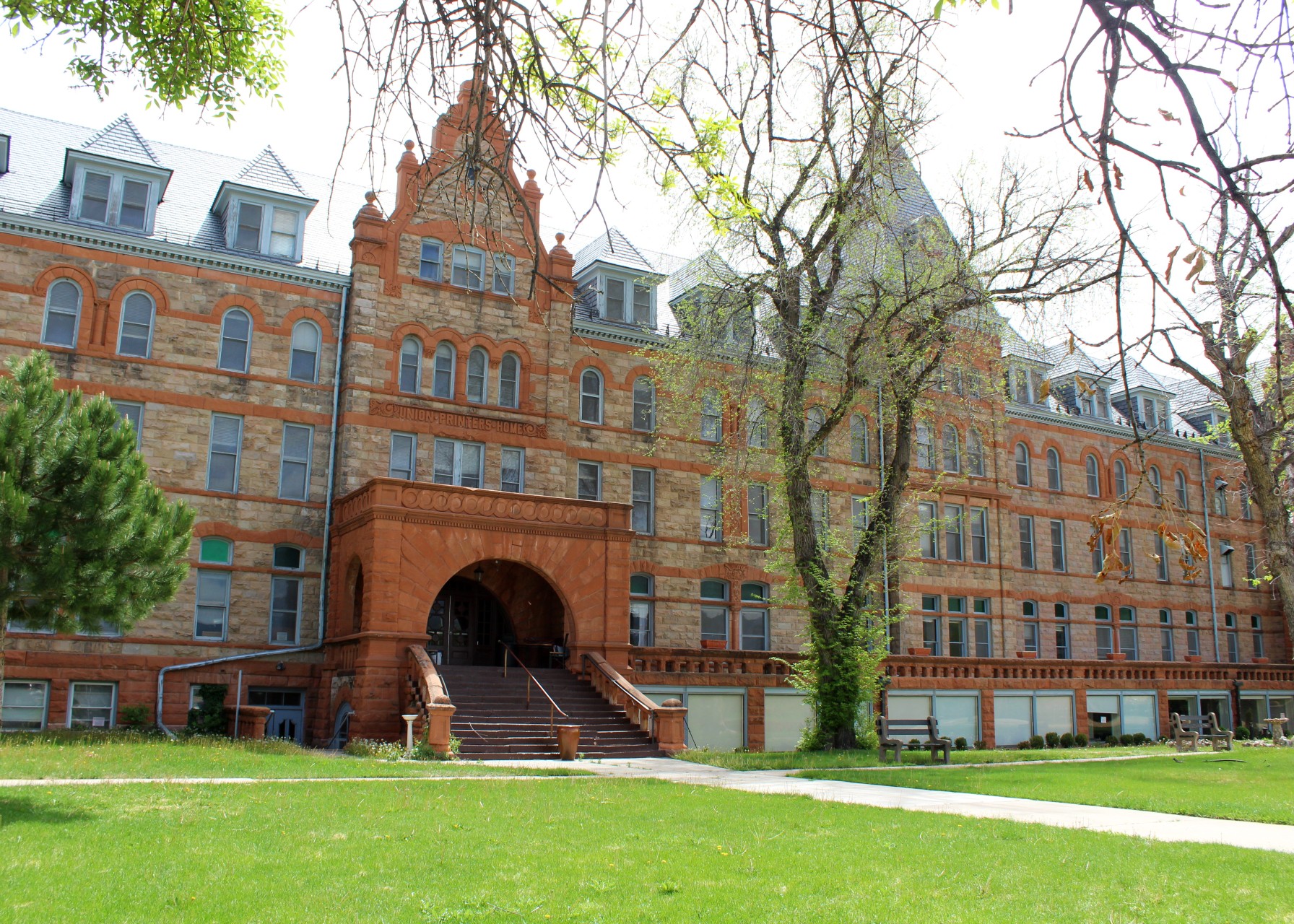 Local investors are hoping to reinvigorate the Union Printers Home in