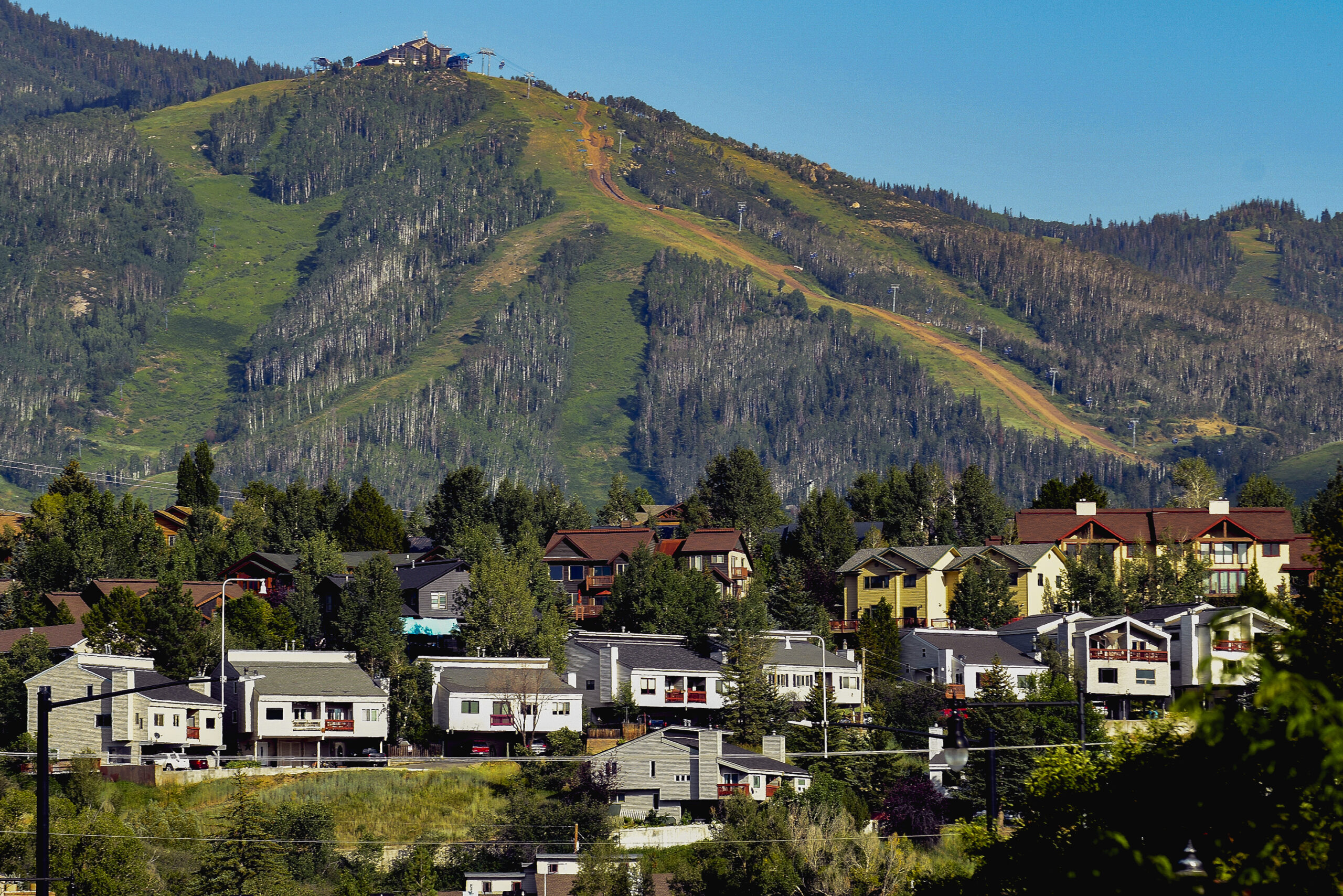 Amid housing crises vacation towns limit shortterm rentals Colorado