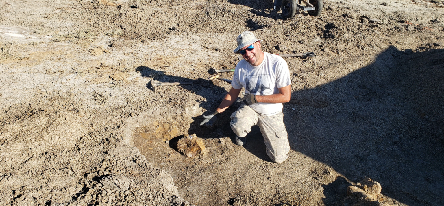 Woodland Park paleontology team discovers T. Rex fossil in South