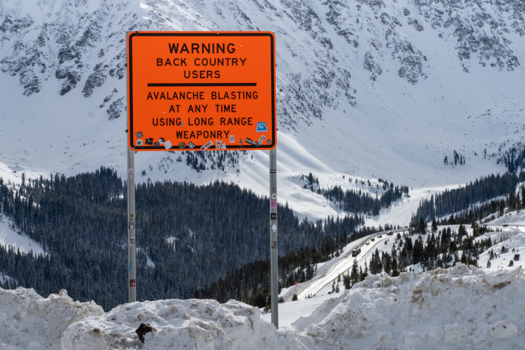20230113-AVALANCHE-BEACON-