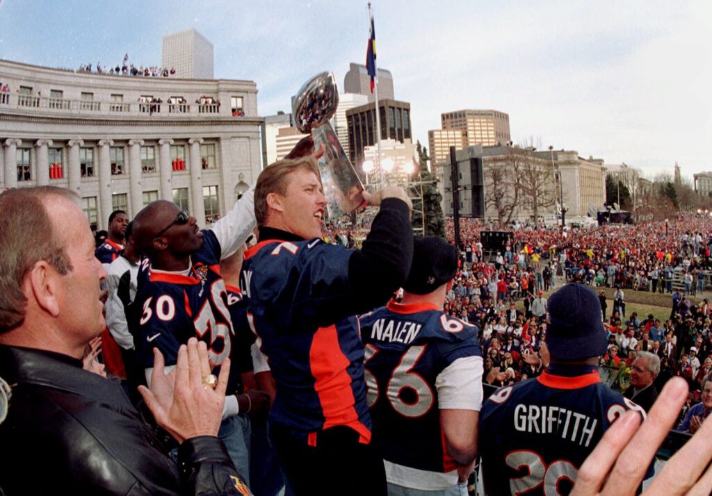 Vintage 1997 AFC Champions Denver Broncos Superbowl XXXII