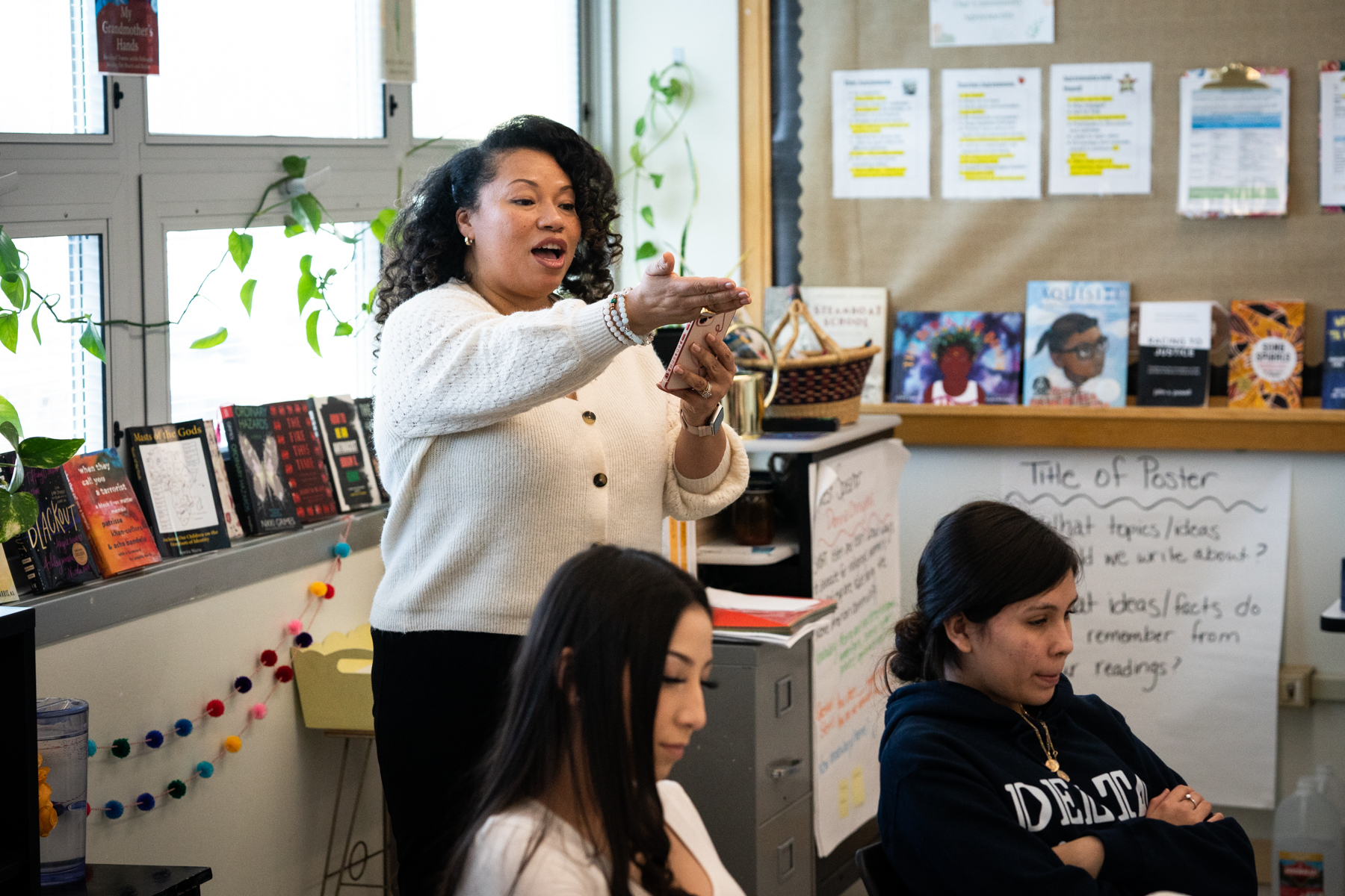 New poll shows more public support for teachers to decide what's taught in class - Vimarsana News