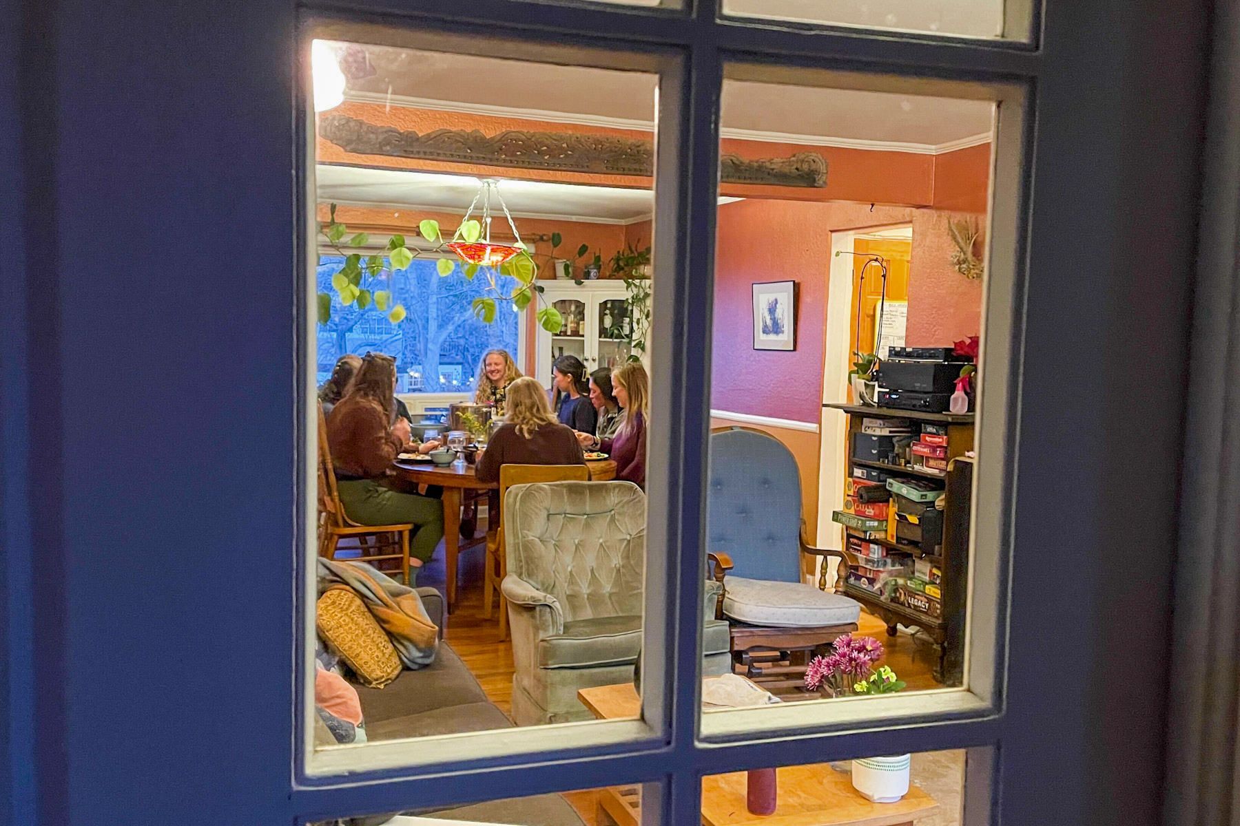 Life with 11 roommates: Why housing co-ops appeal to Coloradans looking for change - Vimarsana News