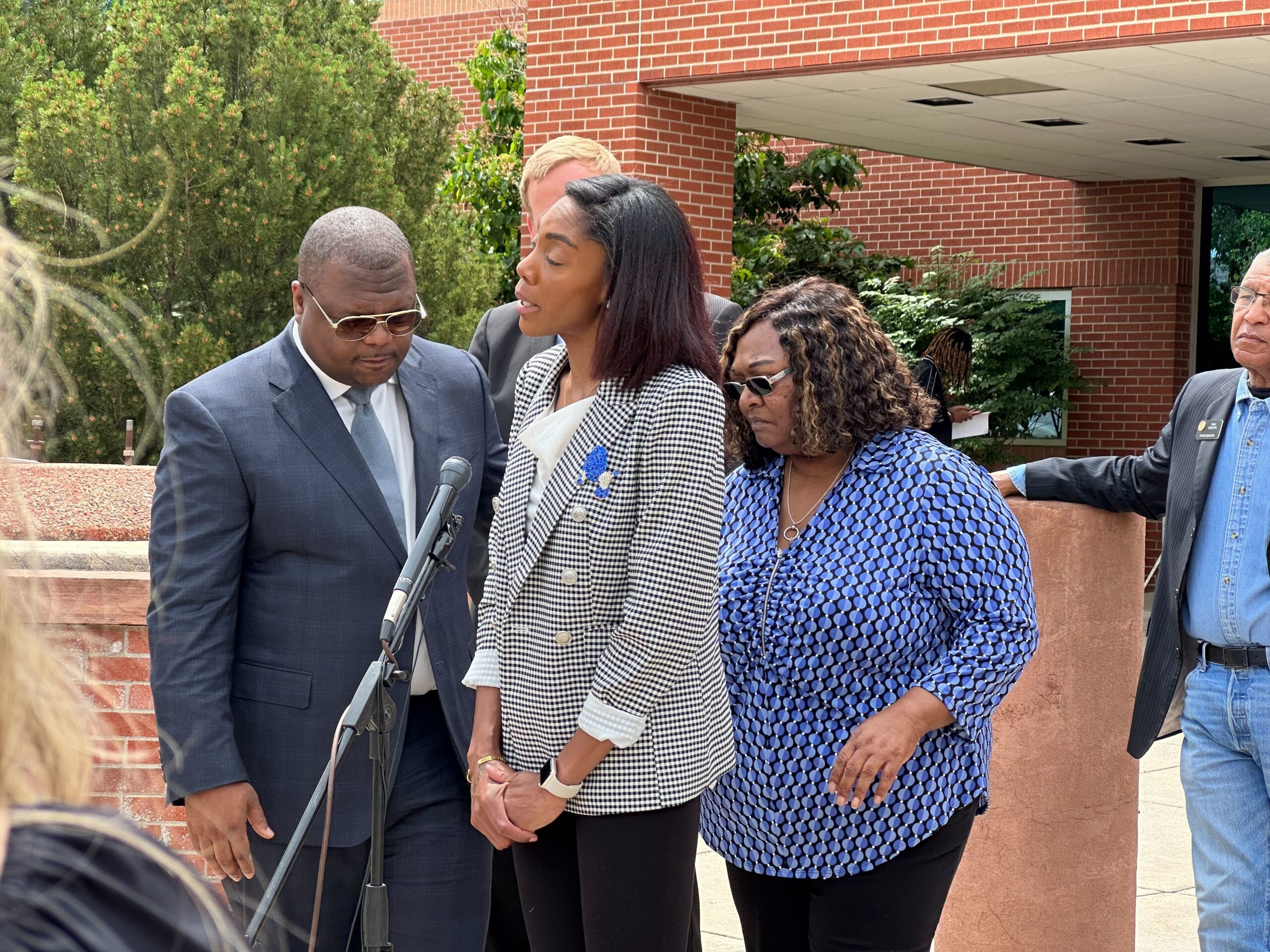 Widow of man killed in Colorado Springs demands to know why police failed to respond to 911 call - Vimarsana News