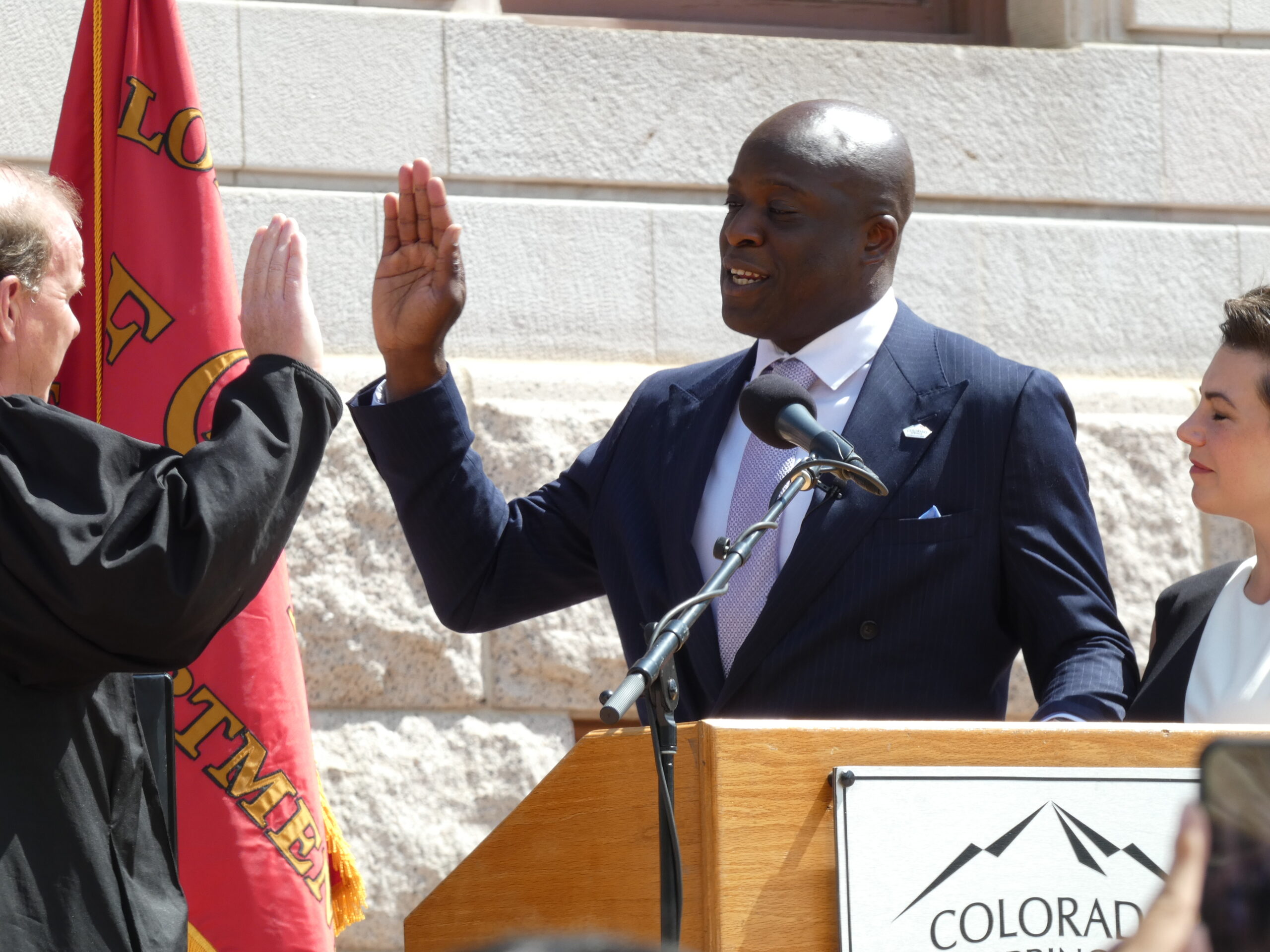 Yemi Mobolade sworn in as Colorado Springs' new mayor - Vimarsana News