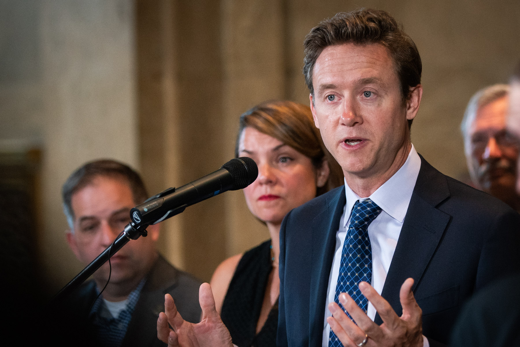 Listen: Mayor Mike Johnston asks for city agency spending cuts to fund Denver's migrant response - Vimarsana News