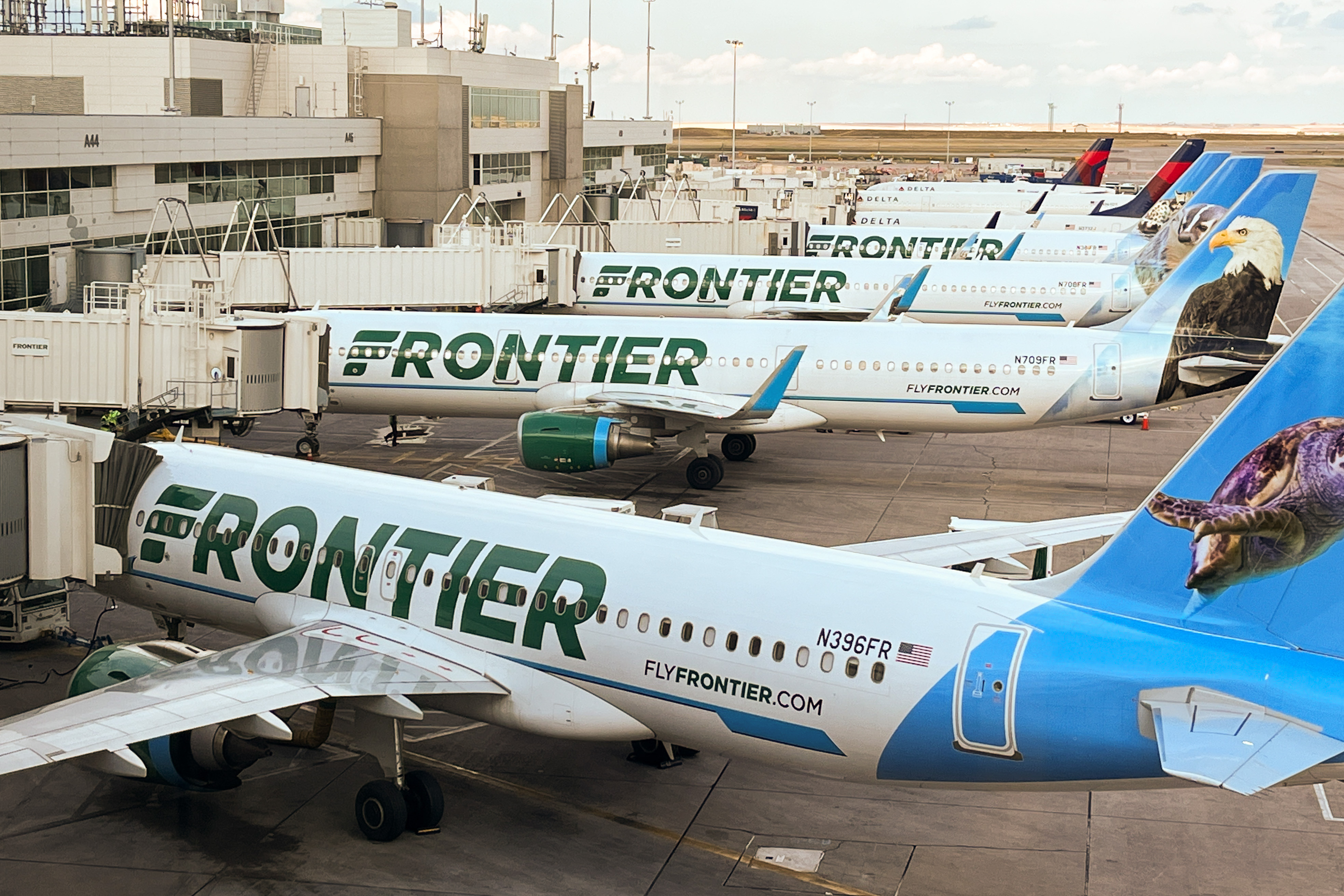 Frontier Airlines settles lawsuit over pregnancy and nursing rights