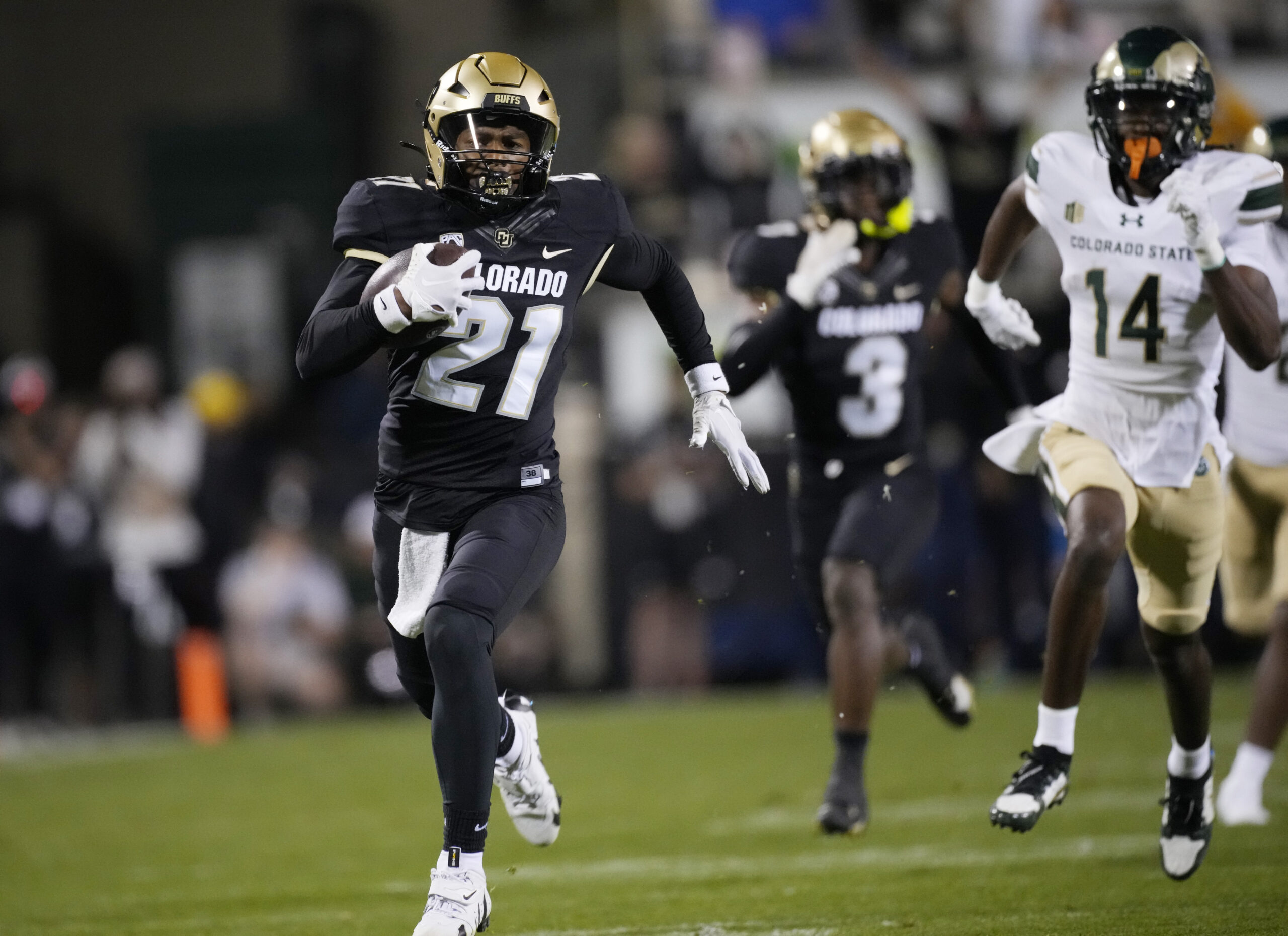 Wearing No 21 Just Like Dad Safety Shilo Sanders Leads Colorado s 