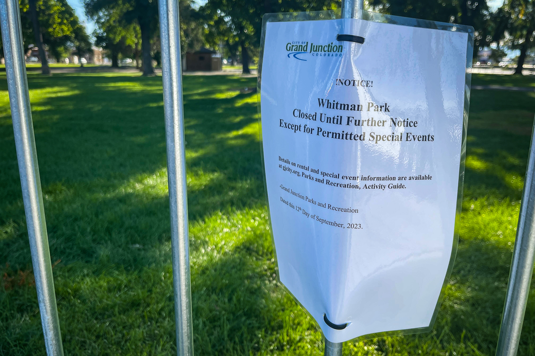 Grand Junction officials take heat for closing Whitman Park where city's unhoused gathered - Vimarsana News