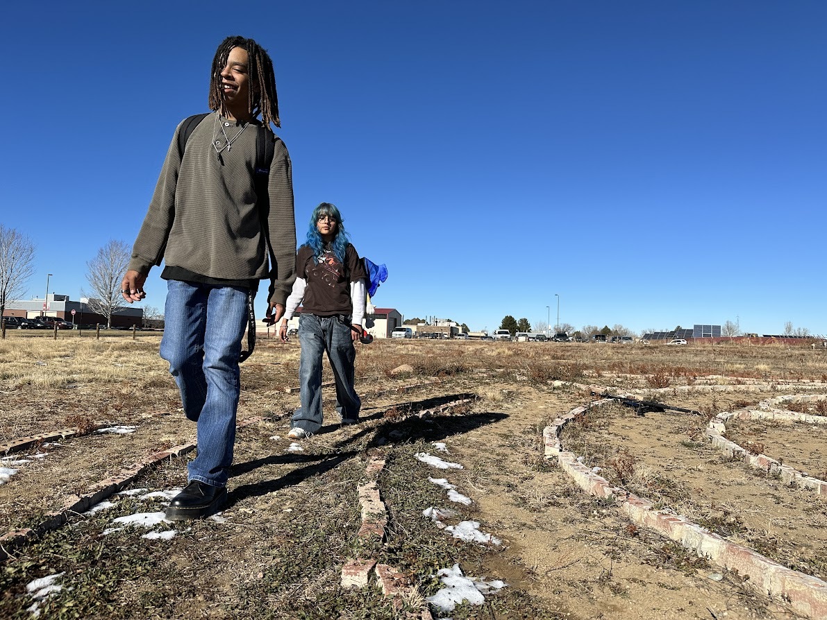 Labyrinths, body scans and playbooks: How Colorado high school students are learning to cope with stress and big emotions - Vimarsana News