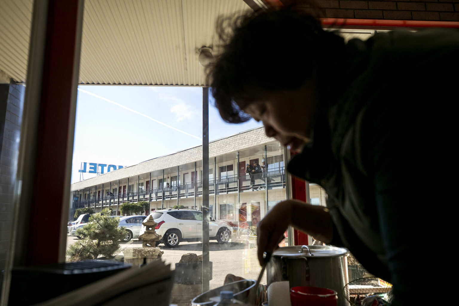 Listen: A run-down motel became an accidental sanctuary for hundreds of migrants. In them, its owner found renewed purpose and meaning - Vimarsana News