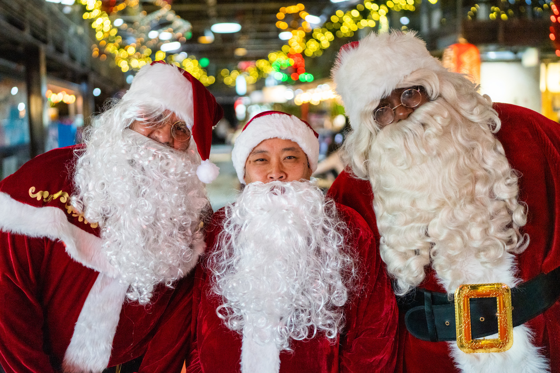 Looking for a diverse Santa to take a picture with? Here's where you can find them in the Denver area - Vimarsana News