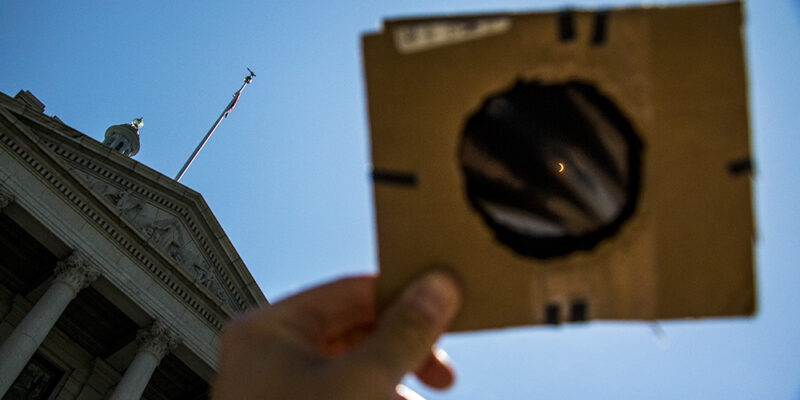The upcoming solar eclipse is a rare event. Some Colorado schools won't let students watch - Vimarsana News