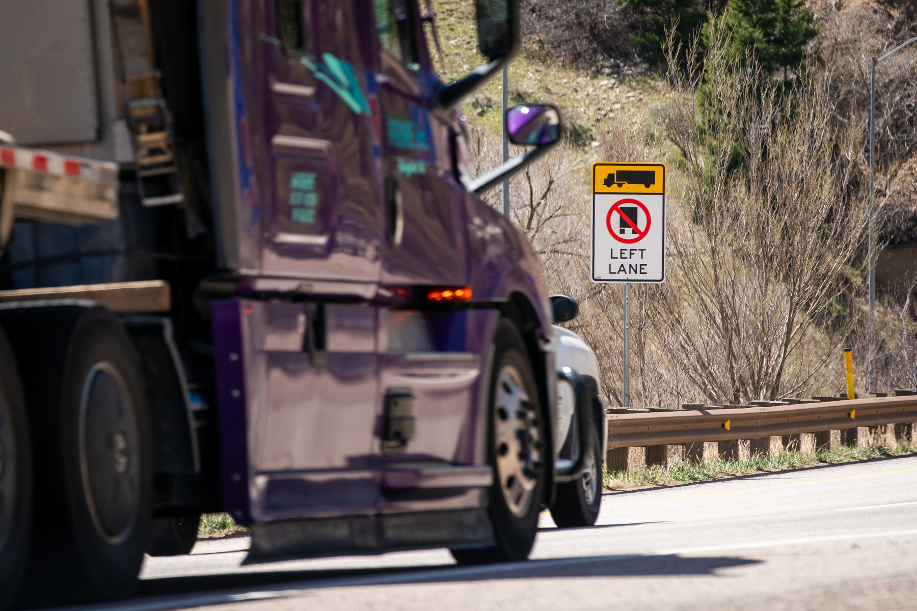 Is it time to ban trailer trucks during ski traffic rush hours on I-70? - Vimarsana News