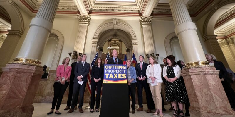Top Democrats, Republicans join together on 11th-hour property tax deal - Vimarsana News
