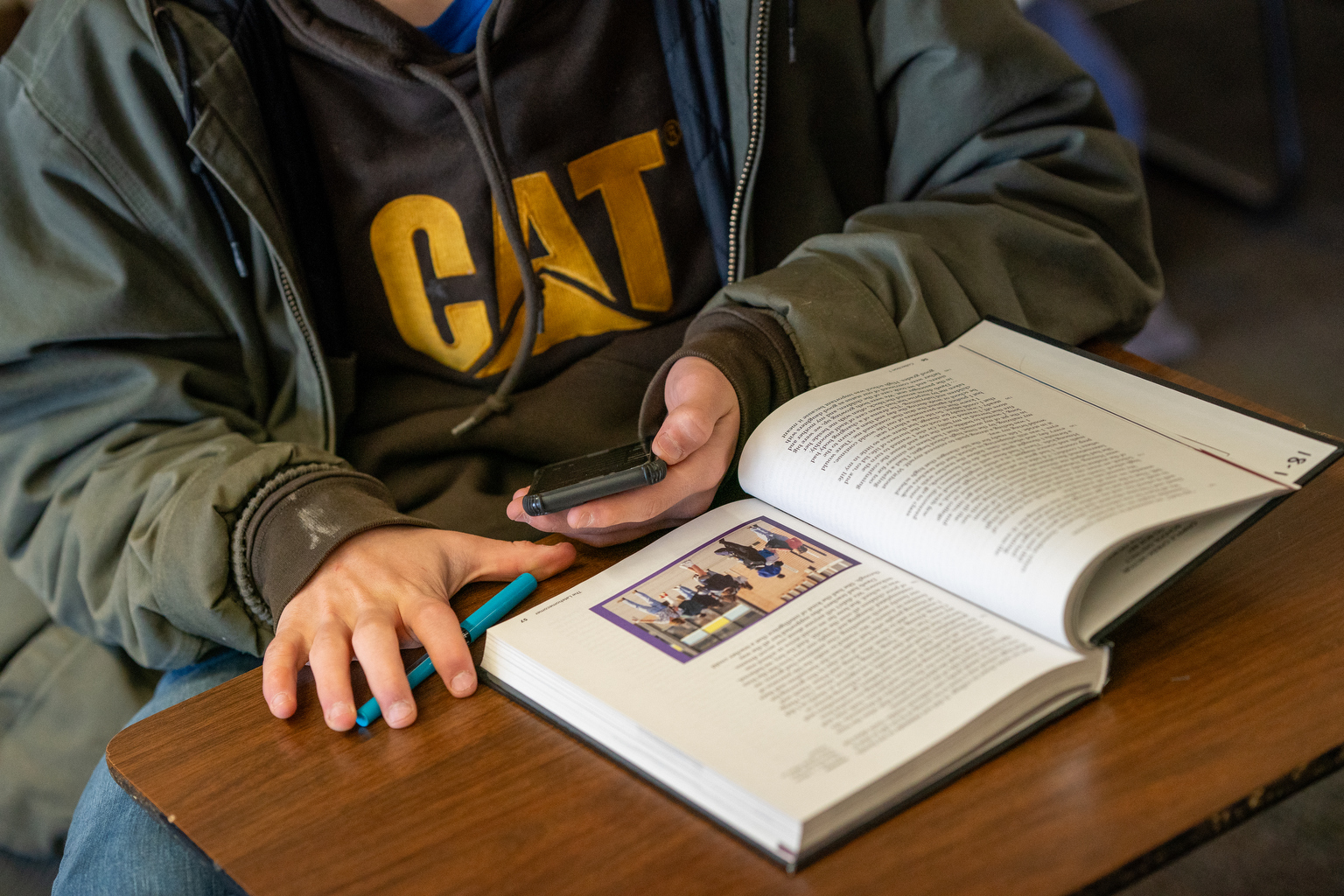 Colorado school districts post cellphone policies. But do they match research?