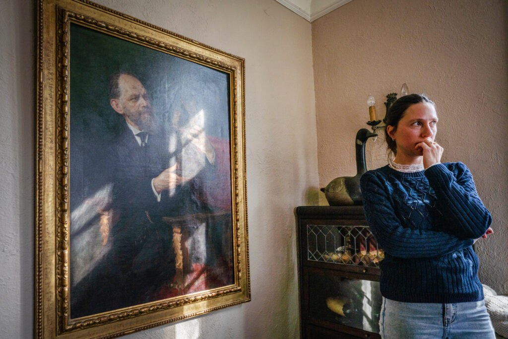 Nina McGehee Nazi Repatriated Art