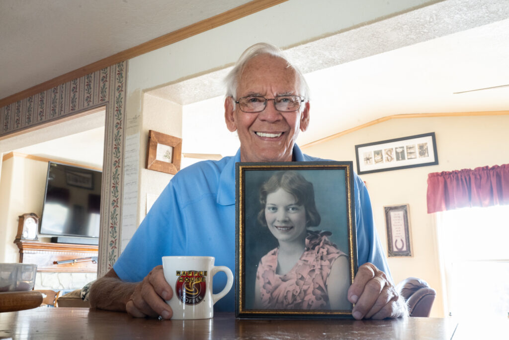 20250904-HAPPY-BUTT-AIRPORT-COWO