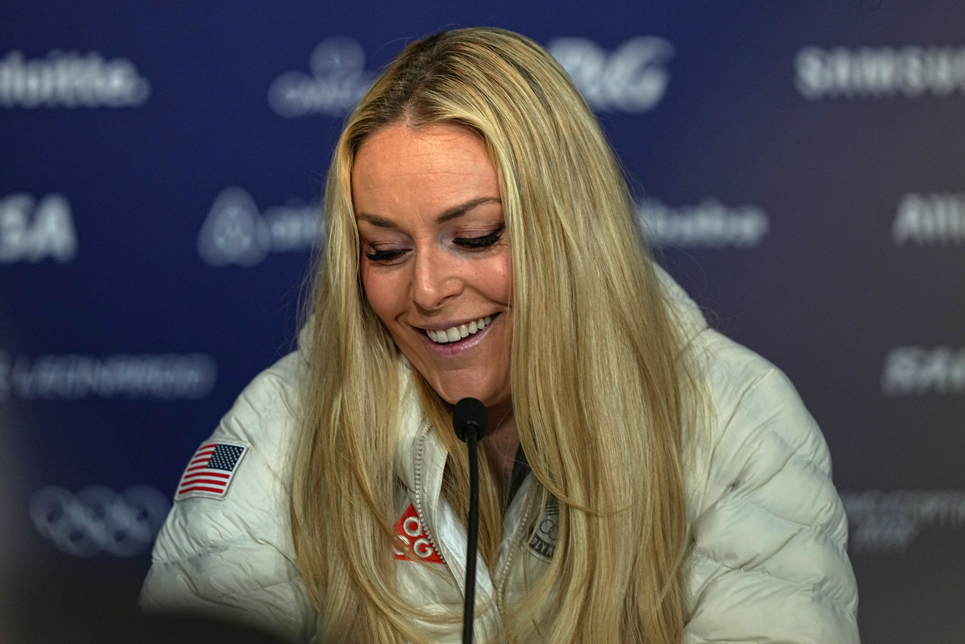 Despite torn ACL, Lindsey Vonn will try to race in Olympics