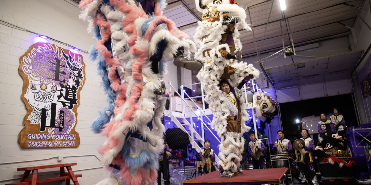 CHINESE-NEW-YEAR-GUIDING-